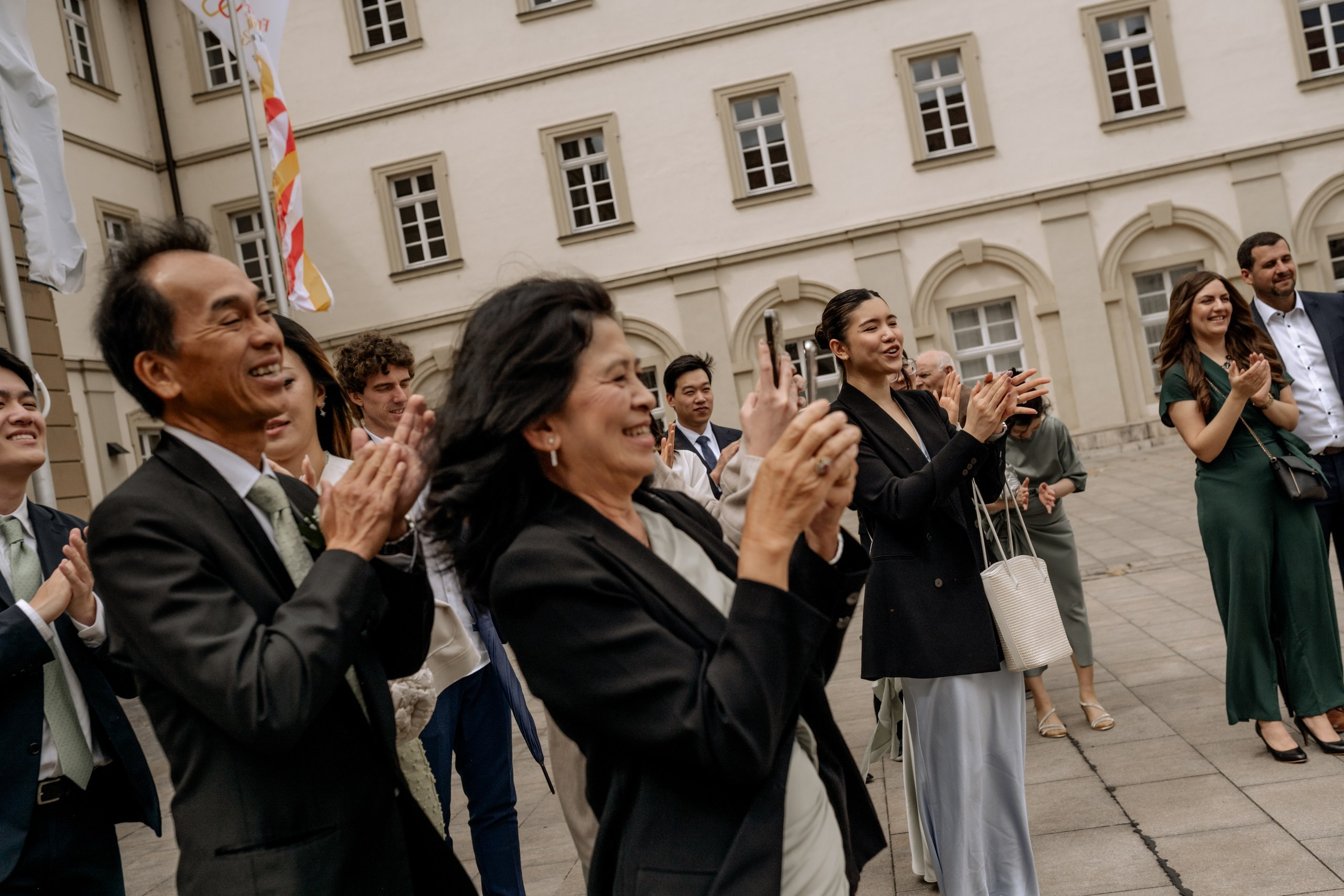 Chom & Kevin | Romantische Hochzeitsbilder in Würzburg – Hochzeitsfotografin Anna Saribekyan. Anna Saribekyan – Beste Hochzeitsfotografin in Würzburg, Top 10 in Deutschland
