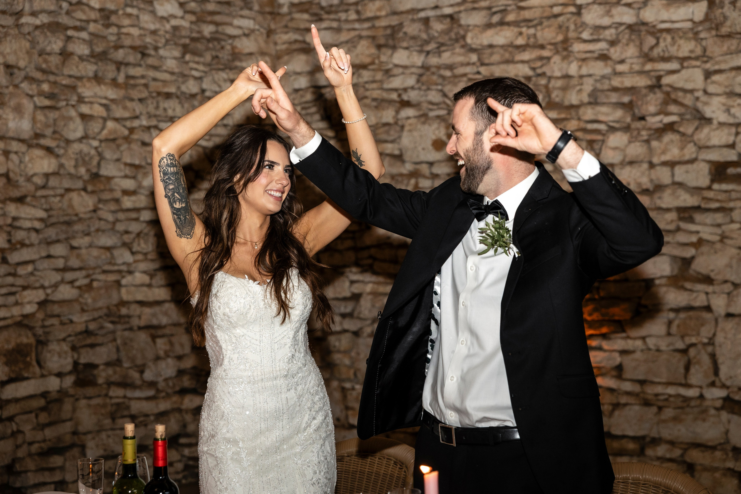 A romantic rainy-day wedding at Château Lagut. Eugenie Smirnova — wedding, corporate and lifestyle photographer in Toulouse and Southwest France