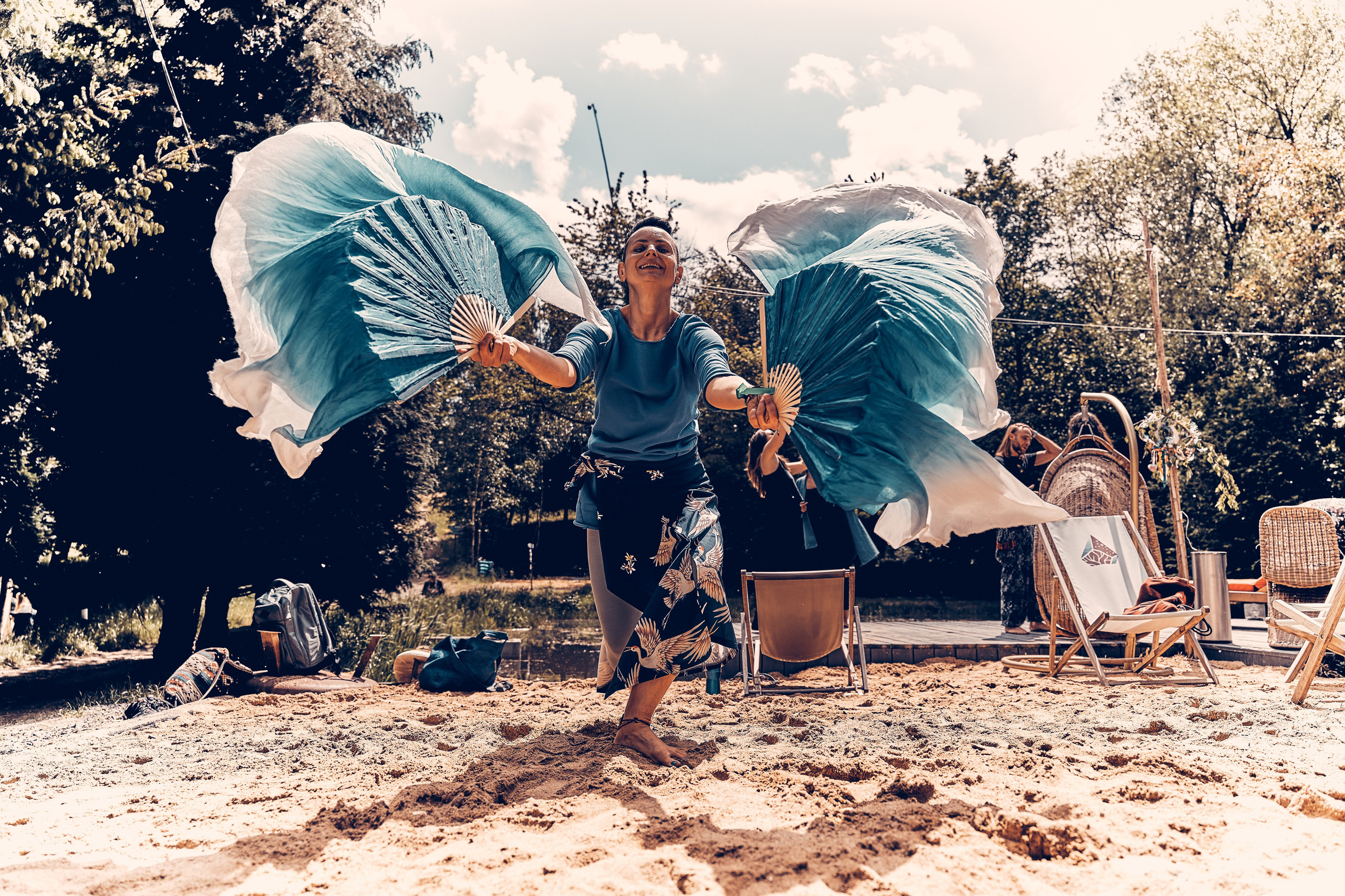 „Wachlarze na Plaży” - warsztat Nadii Szypiłow na Mikrofestiwalu „2uRodziny Turkusowej Wyspy”. Andriej Szypilow — Photography & Videography