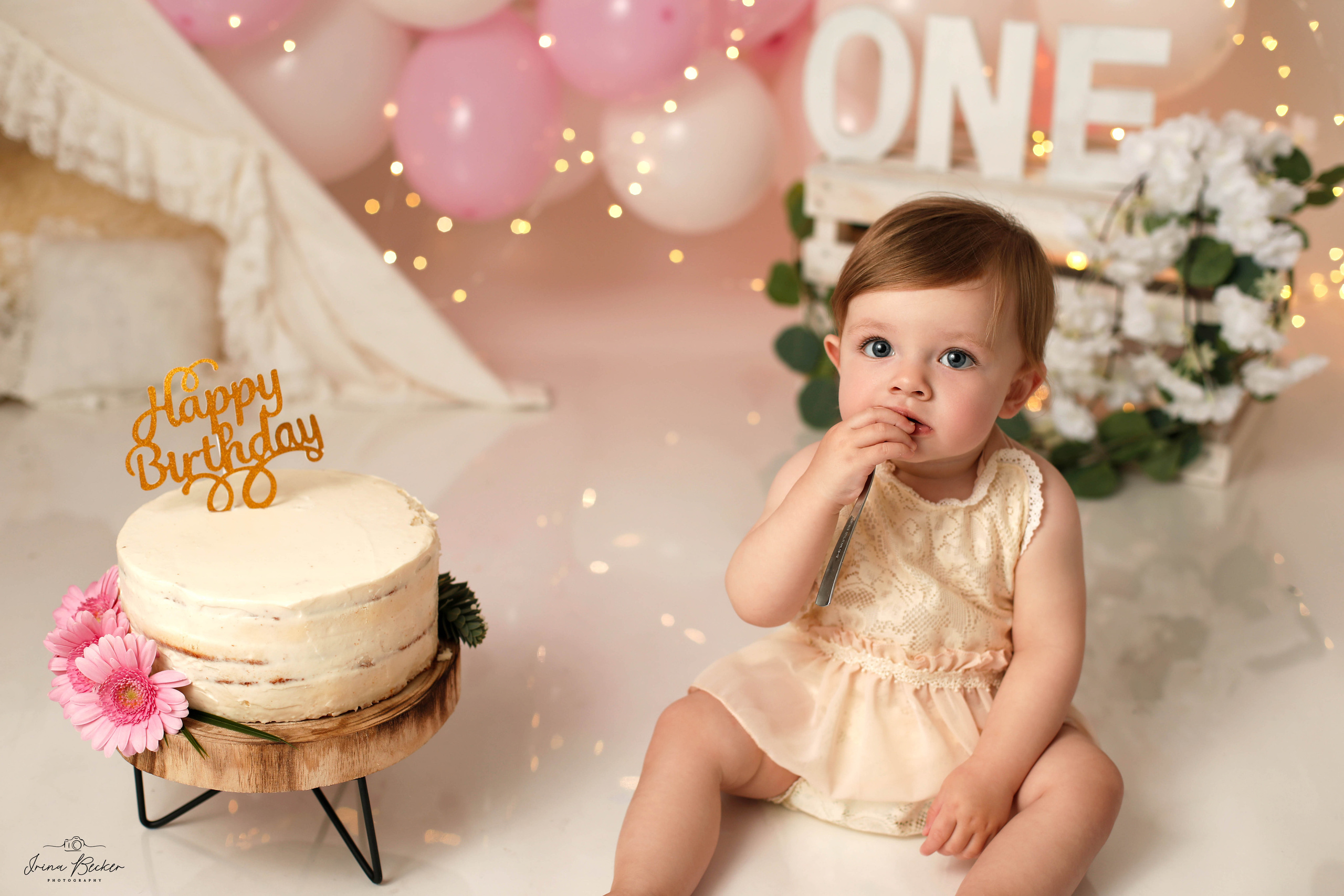 cake-smash ulm, cake-smash stuttgart, cake-smash metzingen, cake-smash, neu-ulm, cake-smash göppingen, erste torte, erste geburtstag, baby shooting, babyfotografie ulm, geburtstags torte, 1 jähr shooting, erste torte ulm, erste torte stuttgart, erste torte metzingen, erste torte neu-ulm, babyfotografie neu-ulm, babyfotografie stuttgart, babyfotografie reutlingen, babyfotografie memmingen, babyfotografie günzburg, babyfotografie ravensburg, babyfotografie bodensee, babyfotografie tübingen, babyfotografie sigmaringen, Kindergeburstag ulm, Babyfotograf Ulm, Babyfotograf Ehingen, Babyfotograf Riedlingen, Babyfotograf Laupheim,Erste Geburtstag, Geburtstagskind