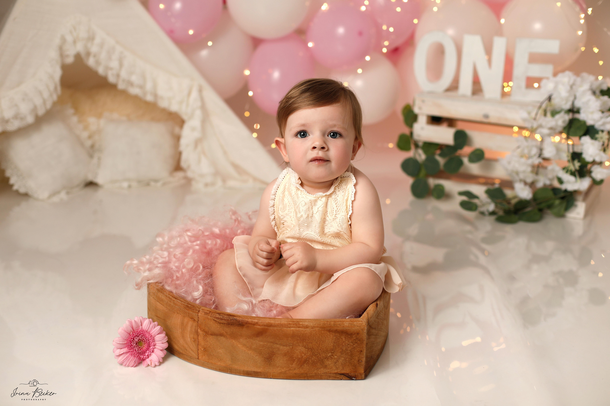 cake-smash ulm, cake-smash stuttgart, cake-smash metzingen, cake-smash, neu-ulm, cake-smash göppingen, erste torte, erste geburtstag, baby shooting, babyfotografie ulm, geburtstags torte, 1 jähr shooting, erste torte ulm, erste torte stuttgart, erste torte metzingen, erste torte neu-ulm, babyfotografie neu-ulm, babyfotografie stuttgart, babyfotografie reutlingen, babyfotografie memmingen, babyfotografie günzburg, babyfotografie ravensburg, babyfotografie bodensee, babyfotografie tübingen, babyfotografie sigmaringen, Kindergeburstag ulm, Babyfotograf Ulm, Babyfotograf Ehingen, Babyfotograf Riedlingen, Babyfotograf Laupheim,Erste Geburtstag, Geburtstagskind