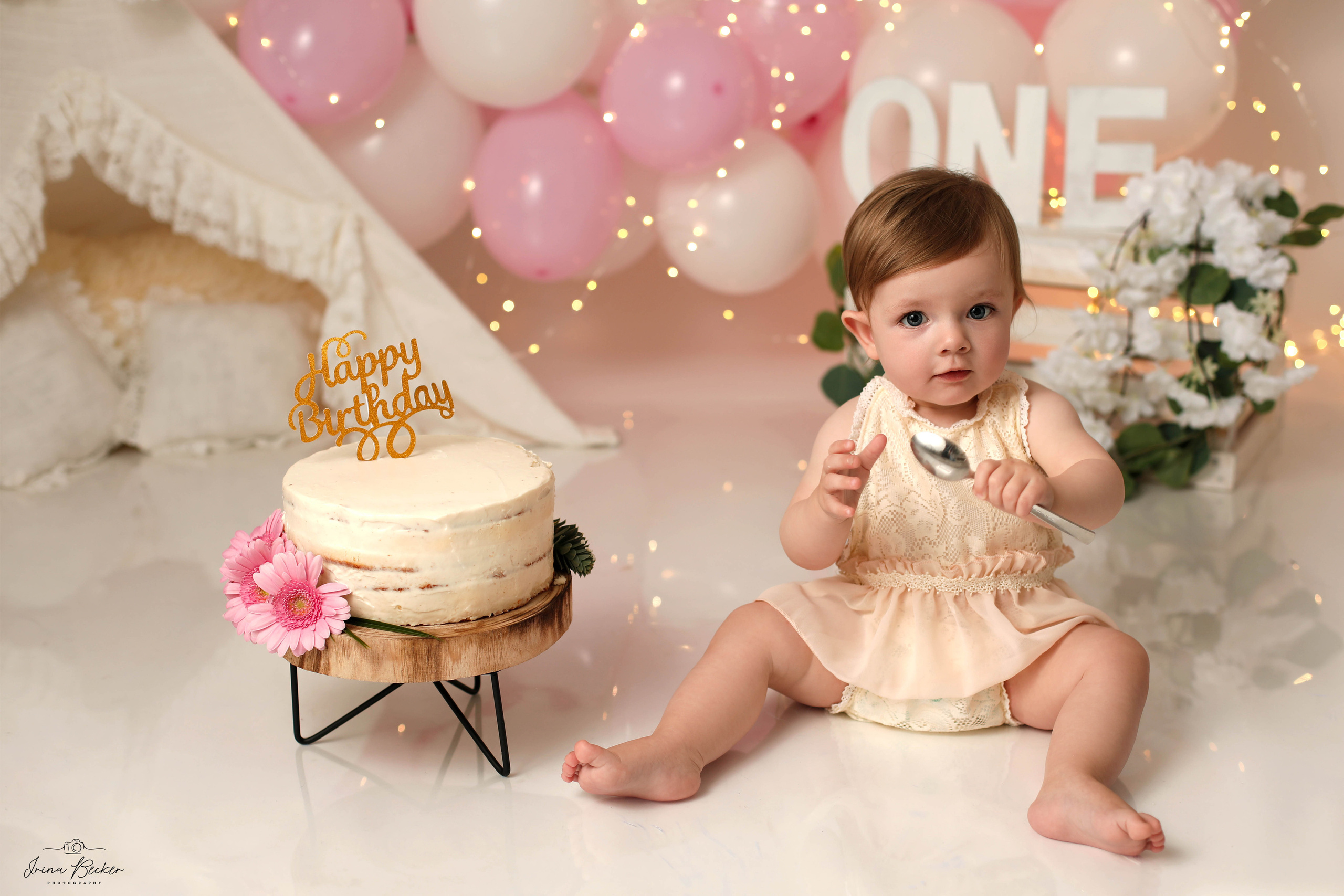 cake-smash ulm, cake-smash stuttgart, cake-smash metzingen, cake-smash, neu-ulm, cake-smash göppingen, erste torte, erste geburtstag, baby shooting, babyfotografie ulm, geburtstags torte, 1 jähr shooting, erste torte ulm, erste torte stuttgart, erste torte metzingen, erste torte neu-ulm, babyfotografie neu-ulm, babyfotografie stuttgart, babyfotografie reutlingen, babyfotografie memmingen, babyfotografie günzburg, babyfotografie ravensburg, babyfotografie bodensee, babyfotografie tübingen, babyfotografie sigmaringen, Kindergeburstag ulm, Babyfotograf Ulm, Babyfotograf Ehingen, Babyfotograf Riedlingen, Babyfotograf Laupheim,Erste Geburtstag, Geburtstagskind
