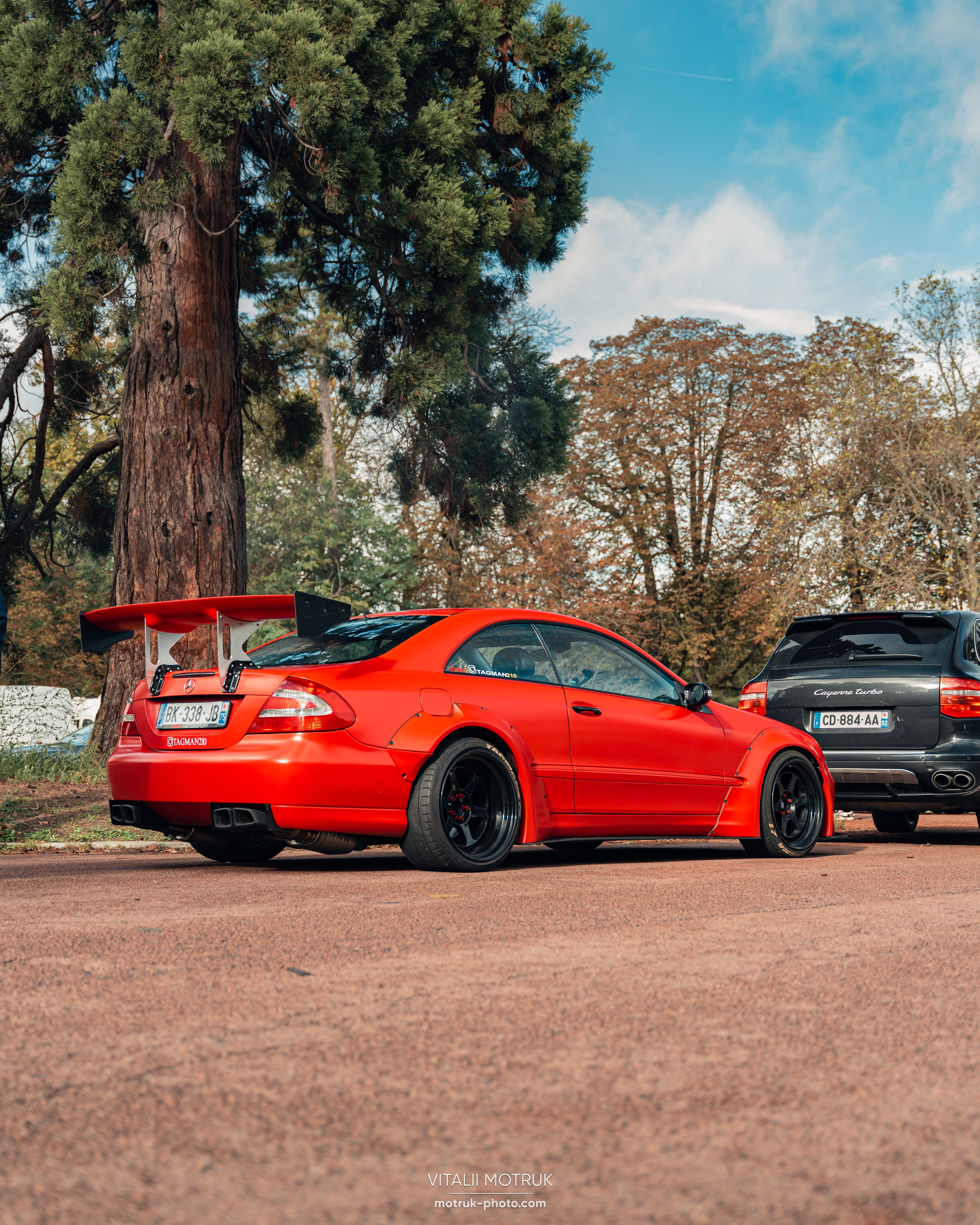 Rassemblement a l’Auteuil 22 octobre. Photographe de voitures à Paris — Vitalii Motruk