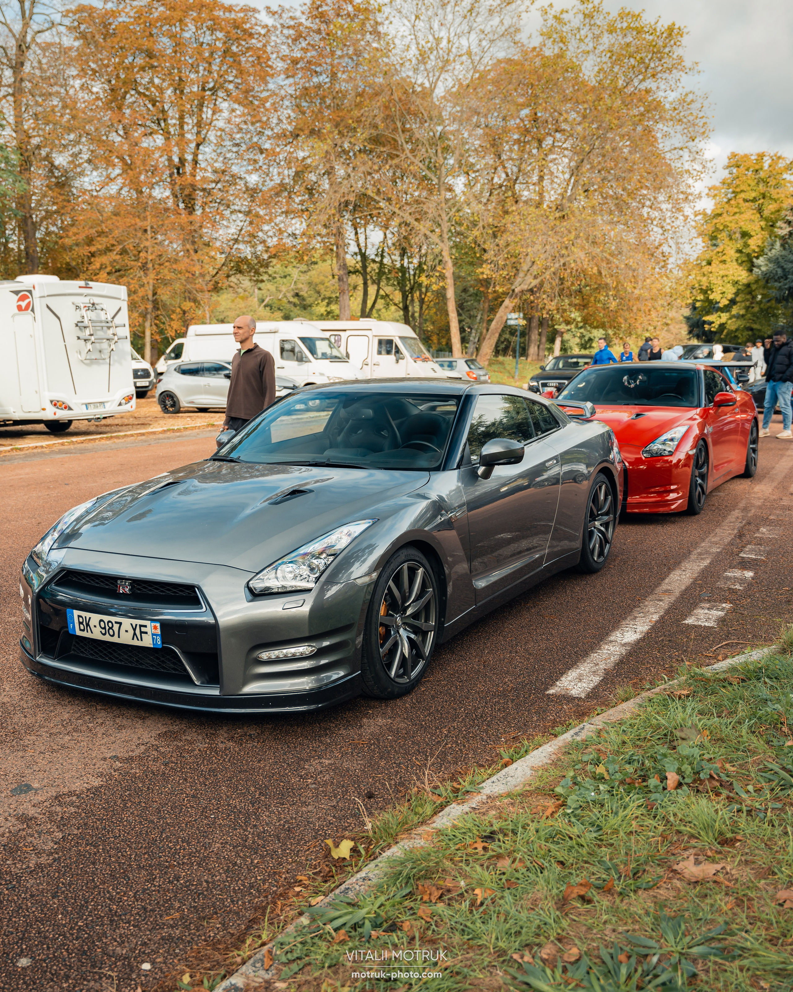 Rassemblement a l’Auteuil 22 octobre. Photographe de voitures à Paris — Vitalii Motruk