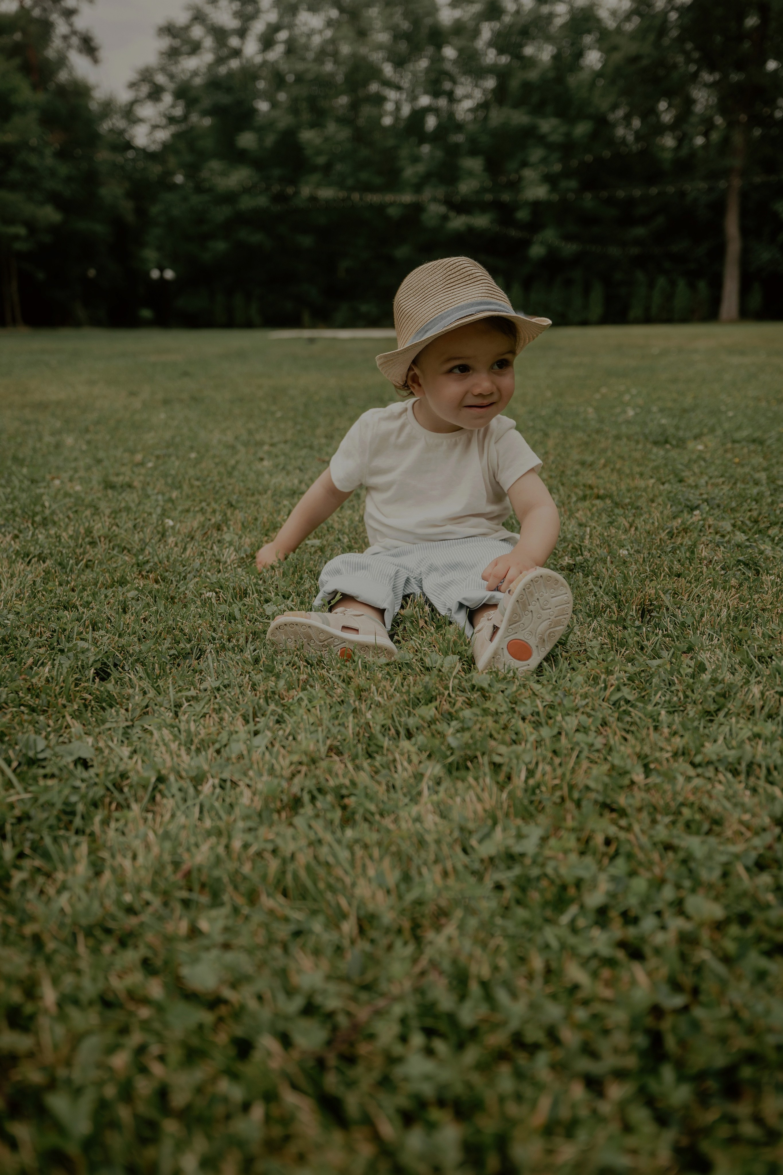 Armin — Micul explorator împlinește 1 an. Emotions Photo Art