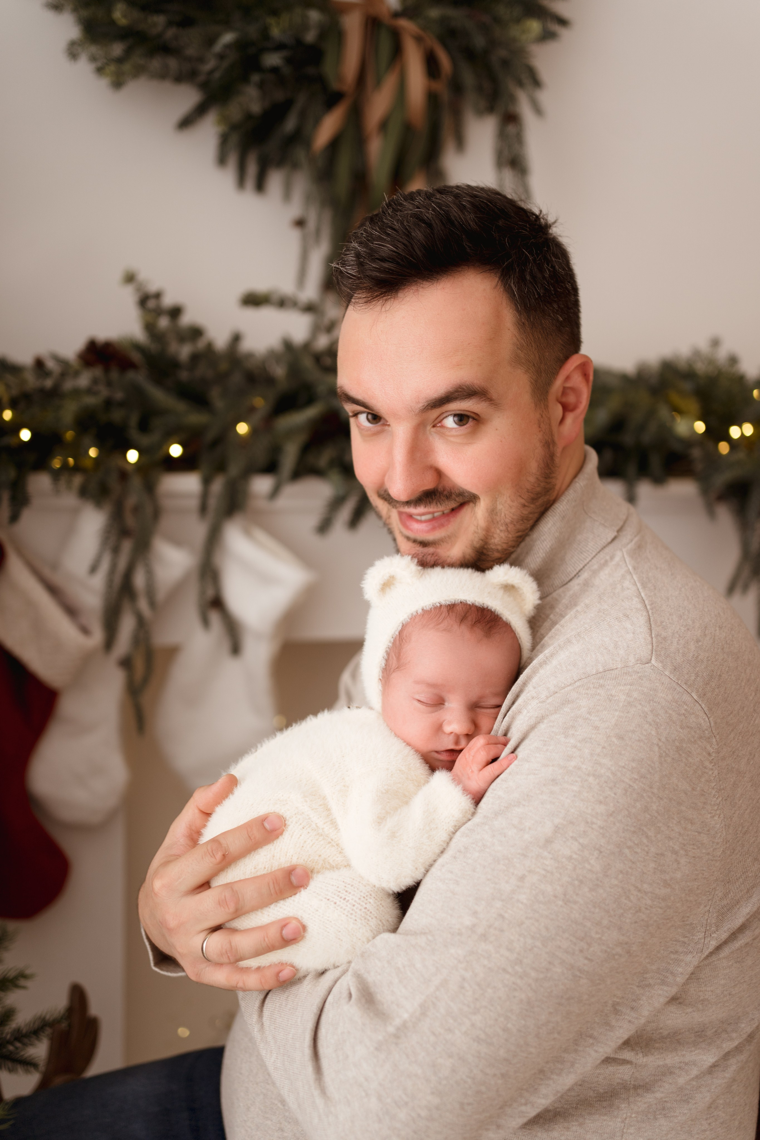 Sesja noworodkowa w świątecznym wydaniu. Fotograf Łódź - sesja ciążowa, noworodkowa, dziecięca. Studio w Łodzi