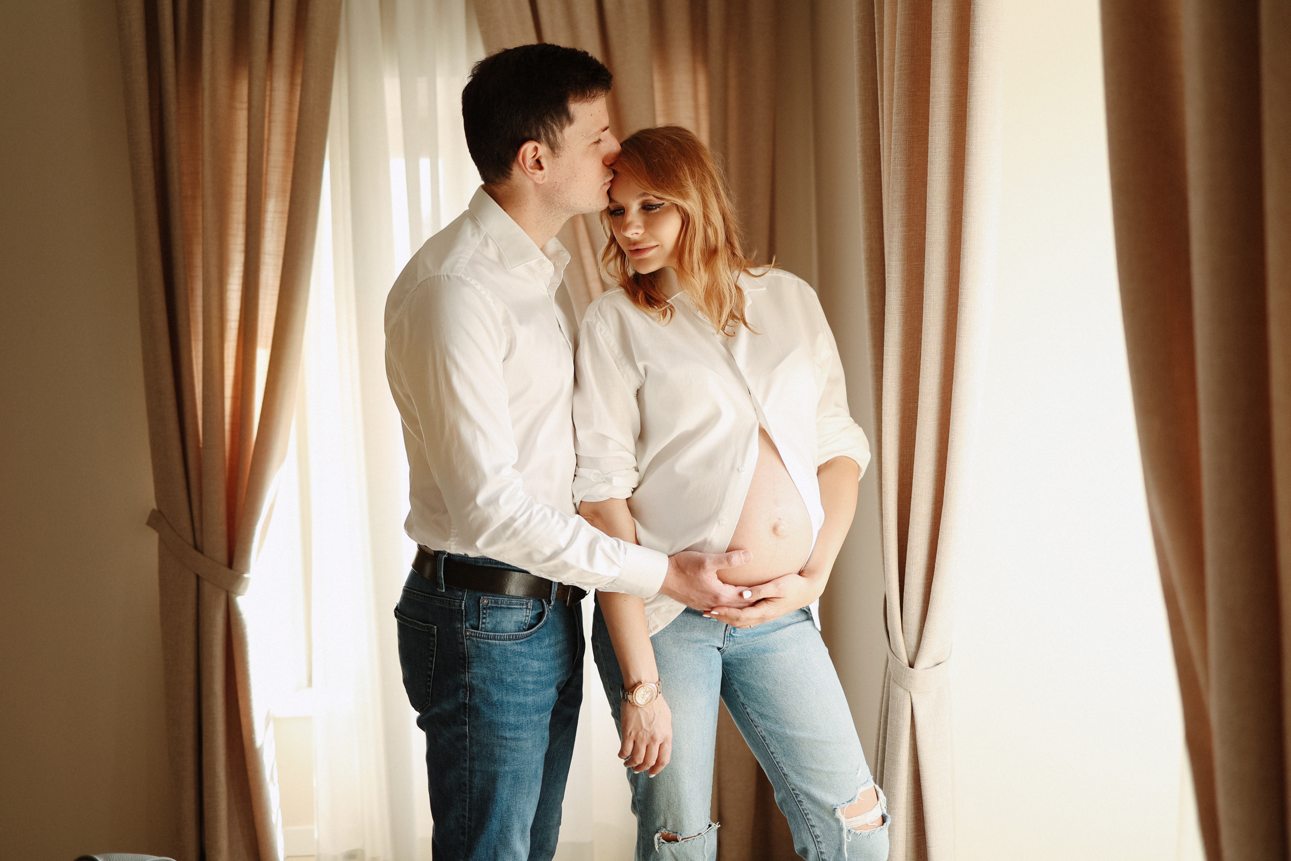 Pregnancy photoshoot preview. Photographer in Venice, Viktoria Antonova