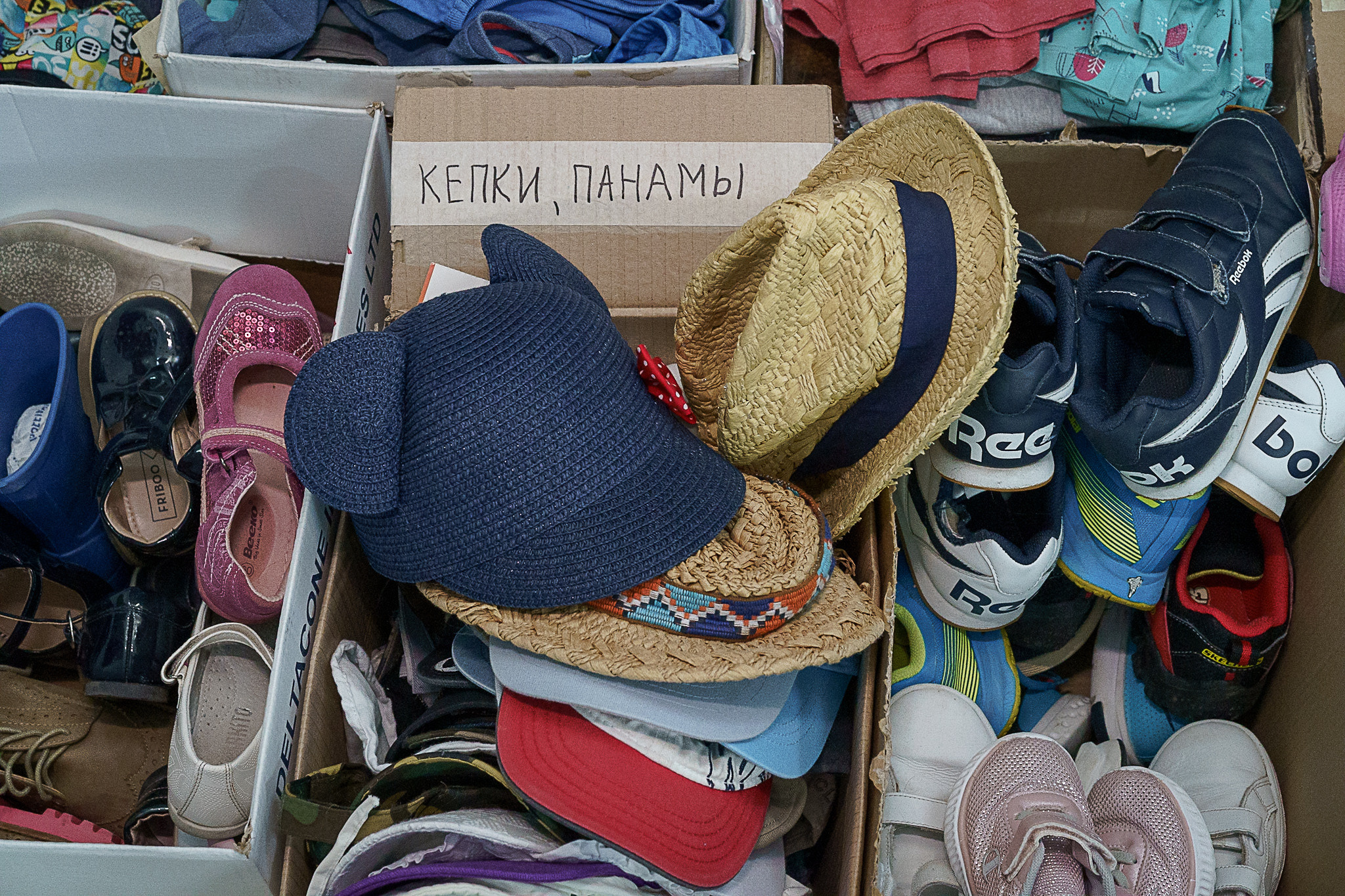 Caption: caps, panamas