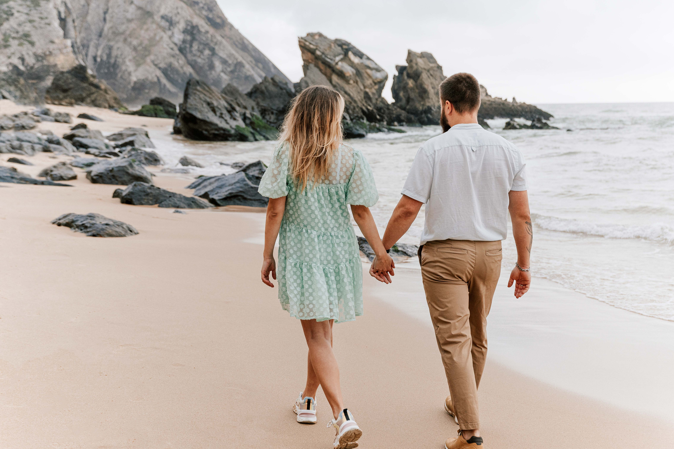Sessão Maternidade em Praia da Adraga. Luxury Wedding Photography & Cinematic Films | Portugal & Destination Weddings | Ricardo & Mary Pictures
