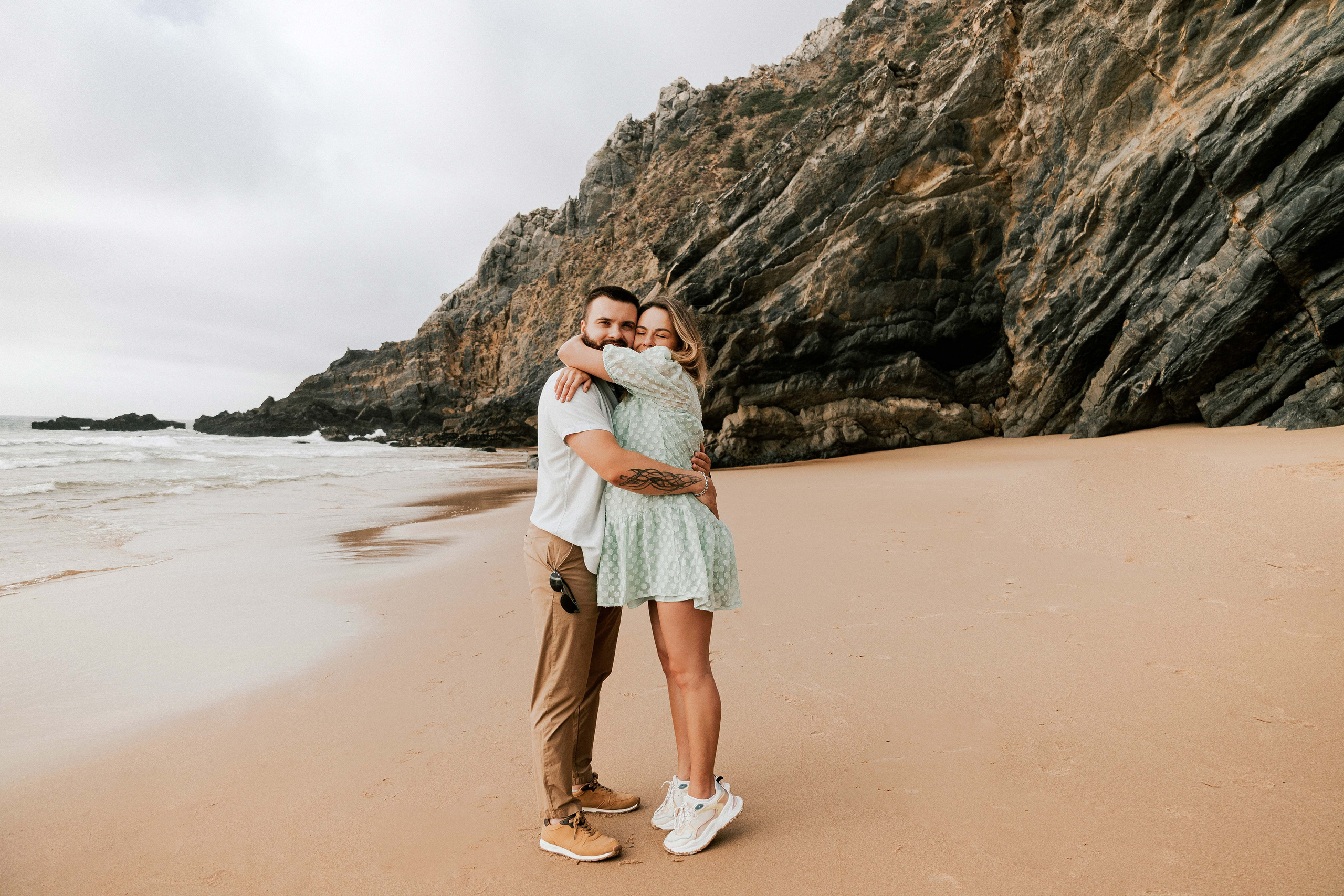 Sessão Maternidade em Praia da Adraga. Luxury Wedding Photography & Cinematic Films | Portugal & Destination Weddings | Ricardo & Mary Pictures