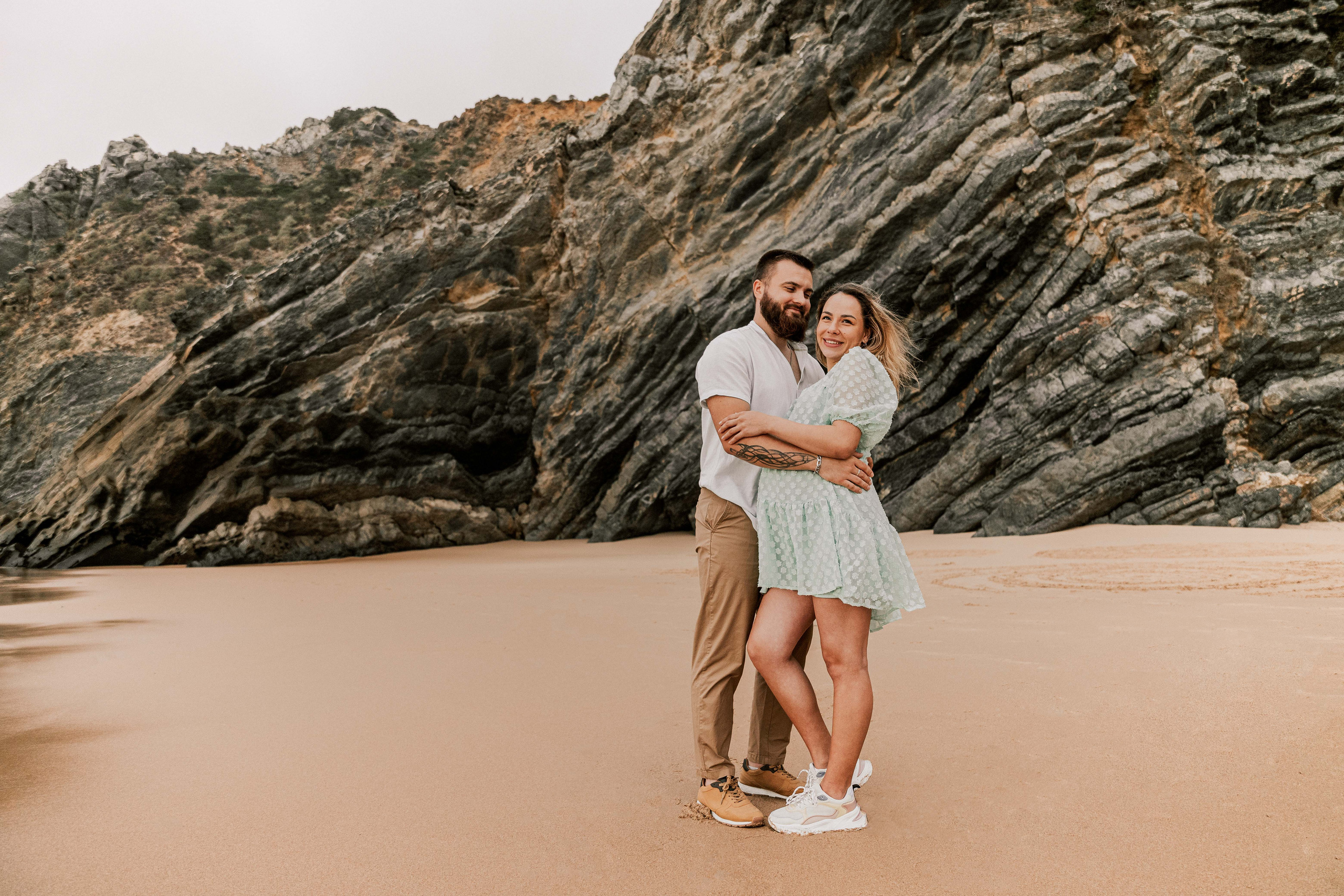 Sessão Maternidade em Praia da Adraga. Luxury Wedding Photography & Cinematic Films | Portugal & Destination Weddings | Ricardo & Mary Pictures