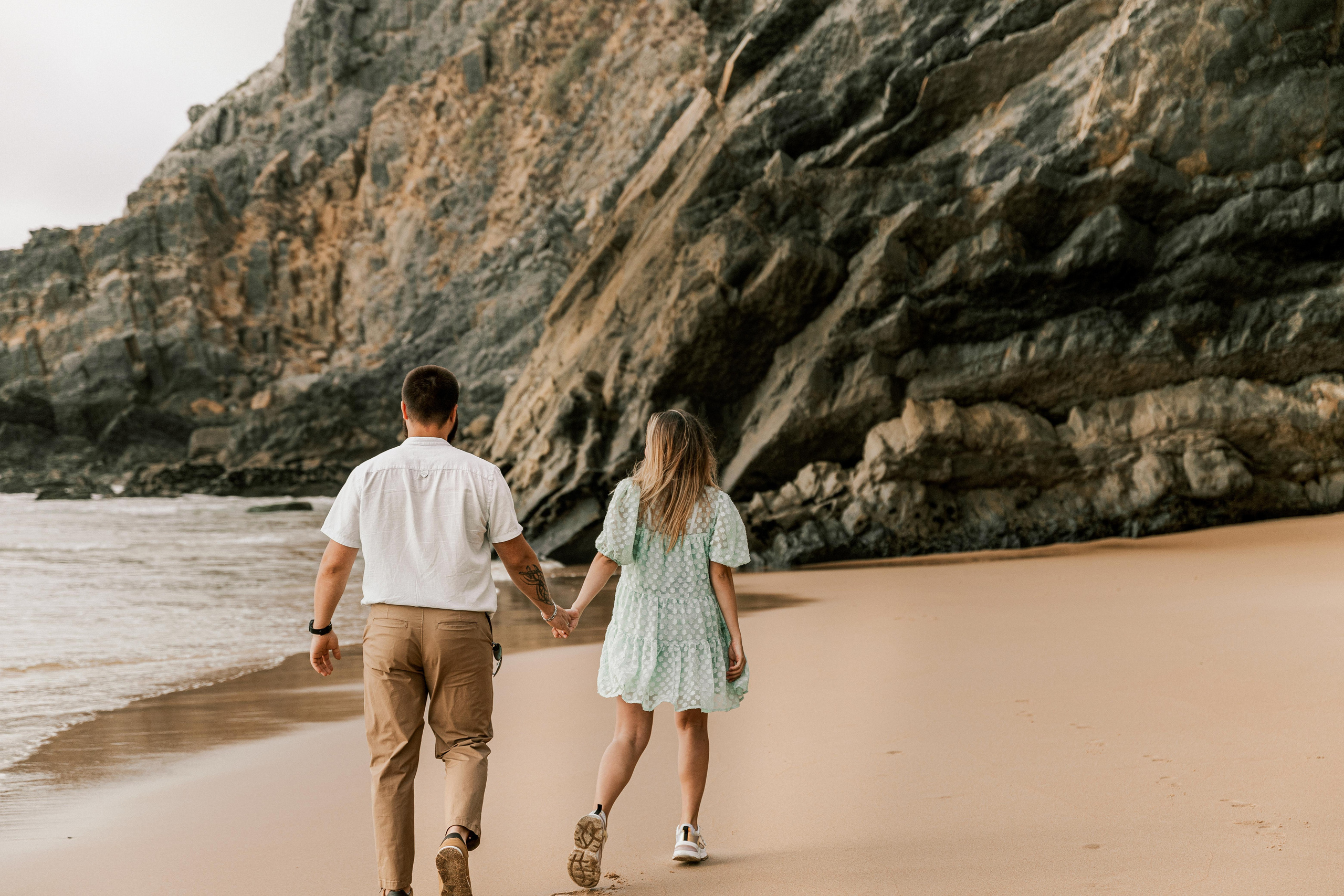 Sessão Maternidade em Praia da Adraga. Luxury Wedding Photography & Cinematic Films | Portugal & Destination Weddings | Ricardo & Mary Pictures