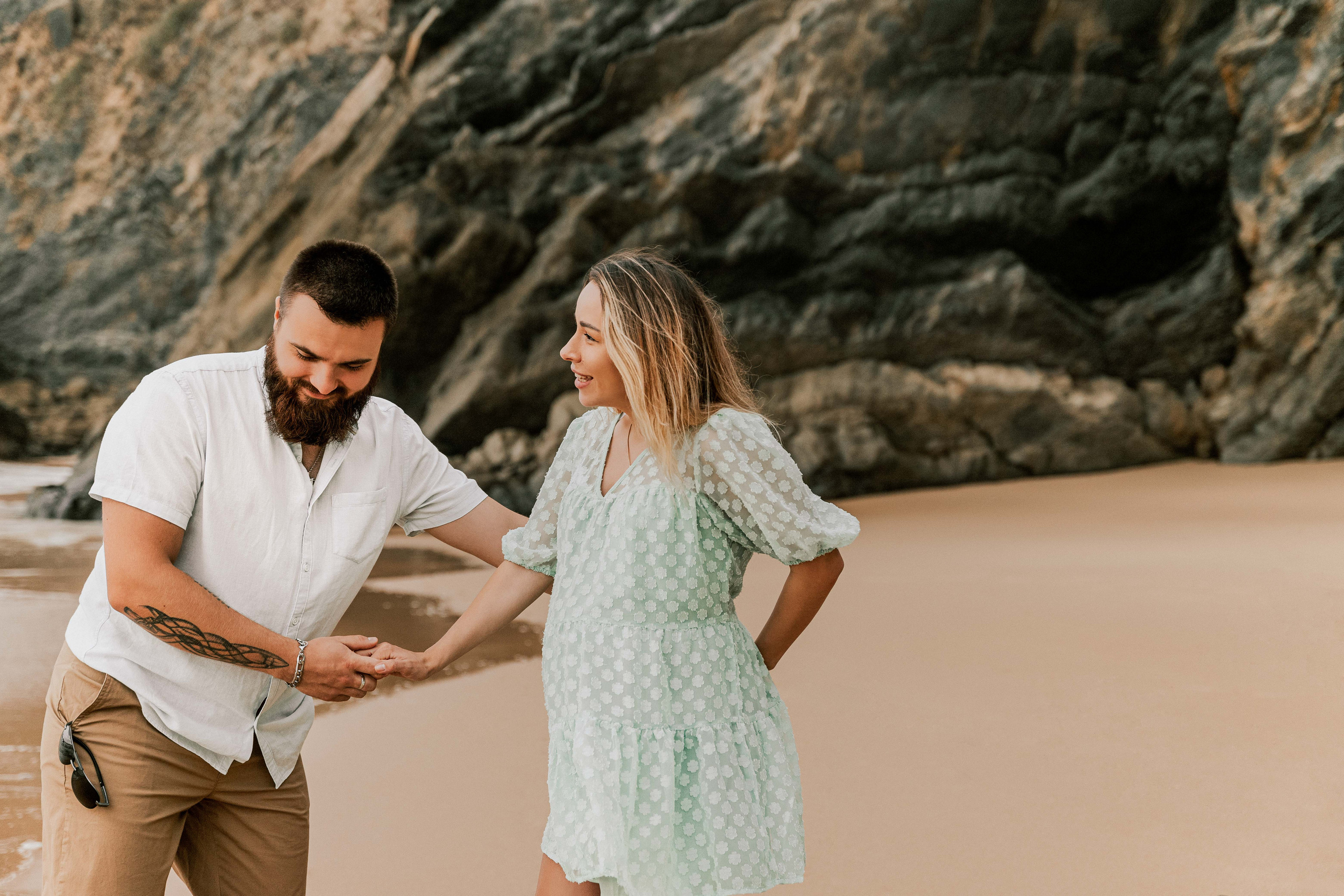 Sessão Maternidade em Praia da Adraga. Luxury Wedding Photography & Cinematic Films | Portugal & Destination Weddings | Ricardo & Mary Pictures