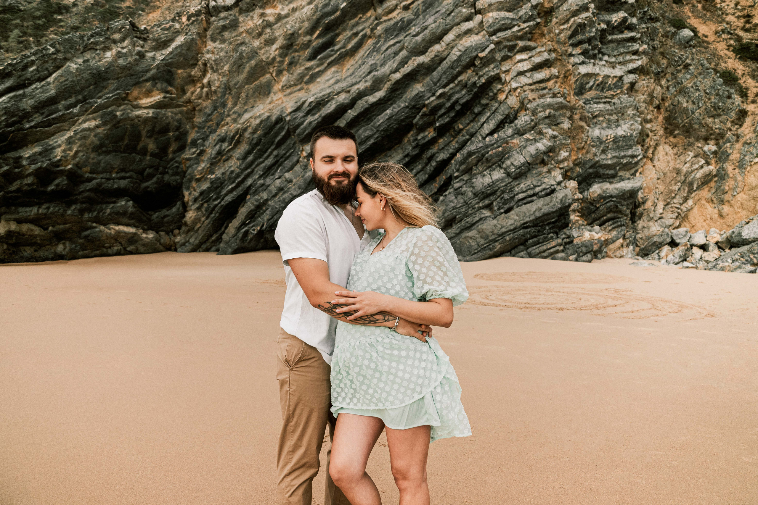 Sessão Maternidade em Praia da Adraga. Luxury Wedding Photography & Cinematic Films | Portugal & Destination Weddings | Ricardo & Mary Pictures