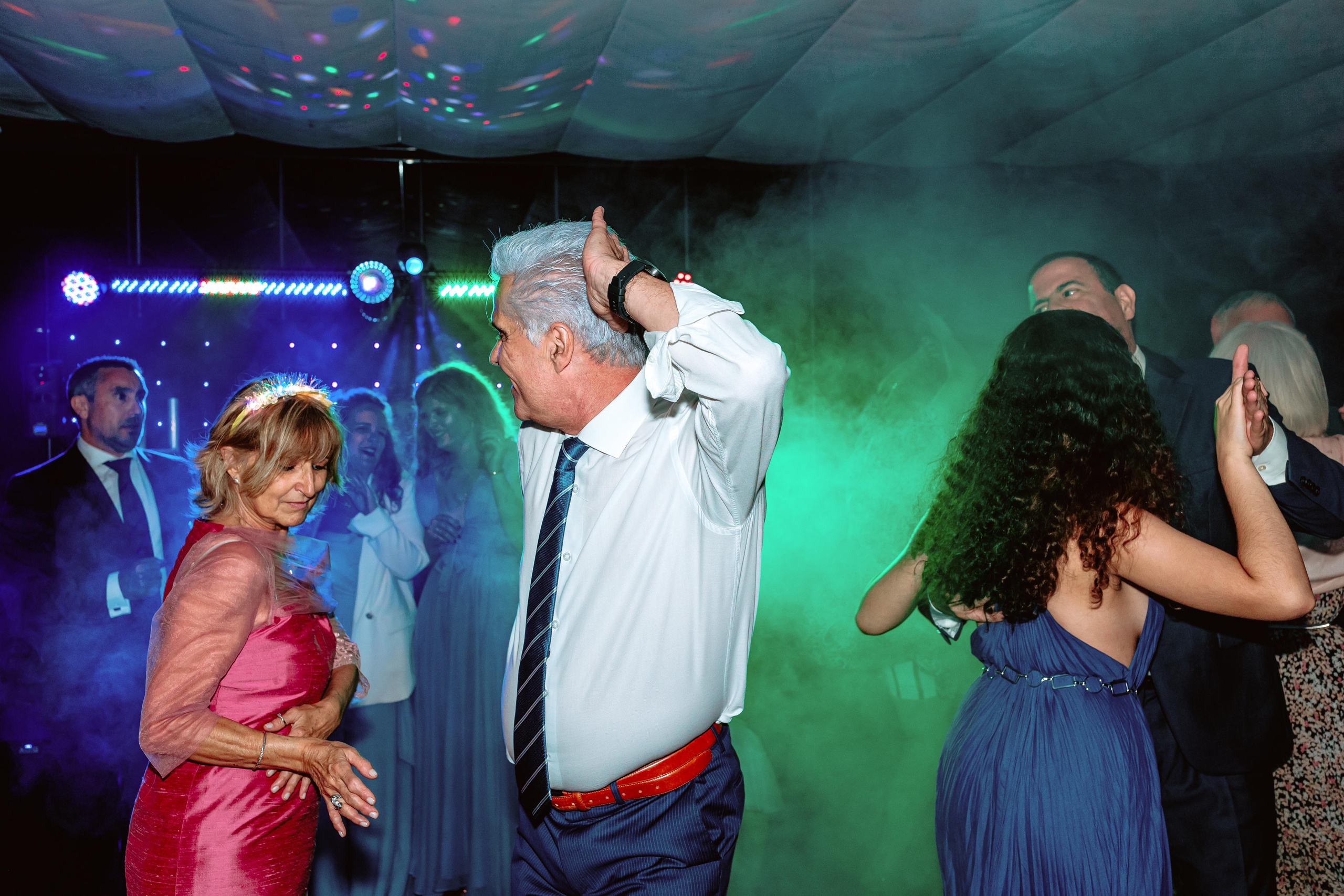 Luxury destination wedding praia del Rey Portugal. Luxury Wedding Photography & Cinematic Films | Portugal & Destination Weddings | Ricardo & Mary Pictures