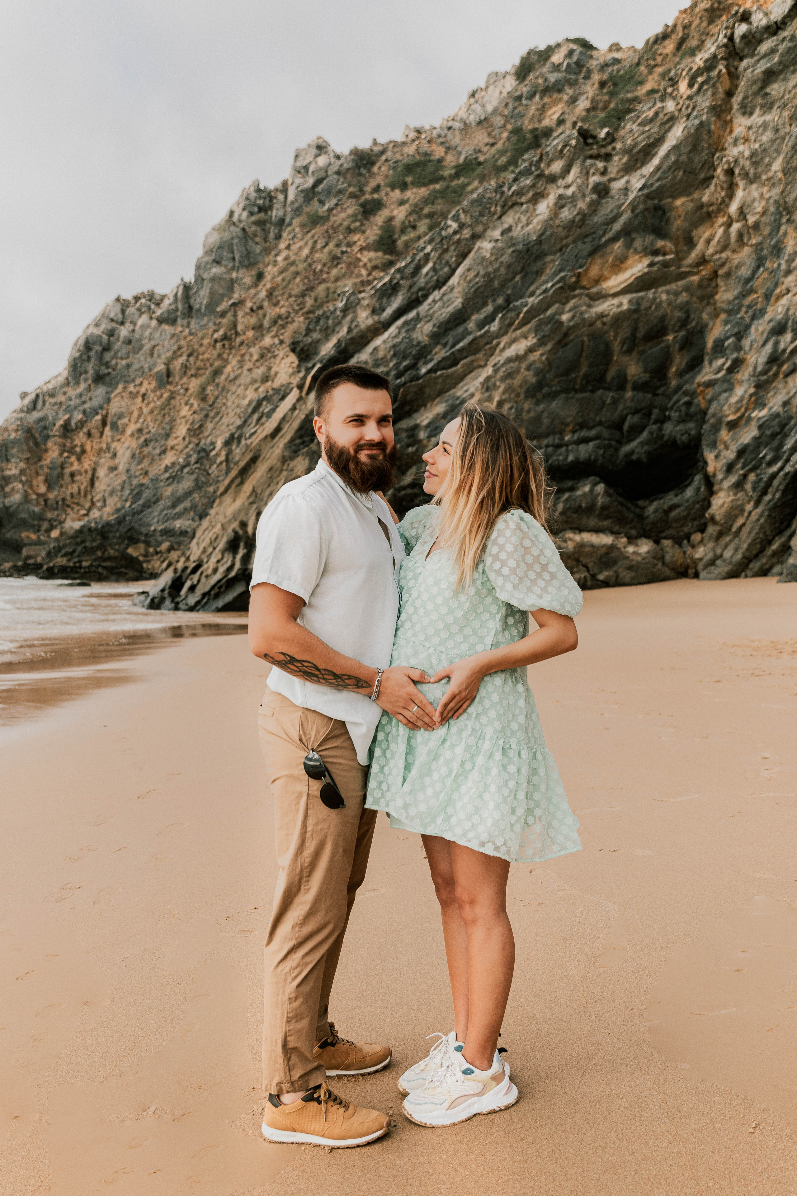 Sessão Maternidade em Praia da Adraga. Luxury Wedding Photography & Cinematic Films | Portugal & Destination Weddings | Ricardo & Mary Pictures