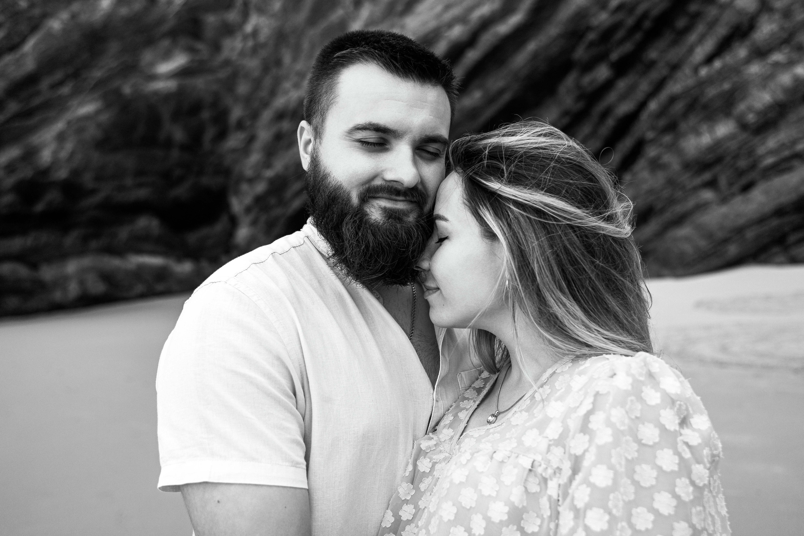 Sessão Maternidade em Praia da Adraga. Luxury Wedding Photography & Cinematic Films | Portugal & Destination Weddings | Ricardo & Mary Pictures