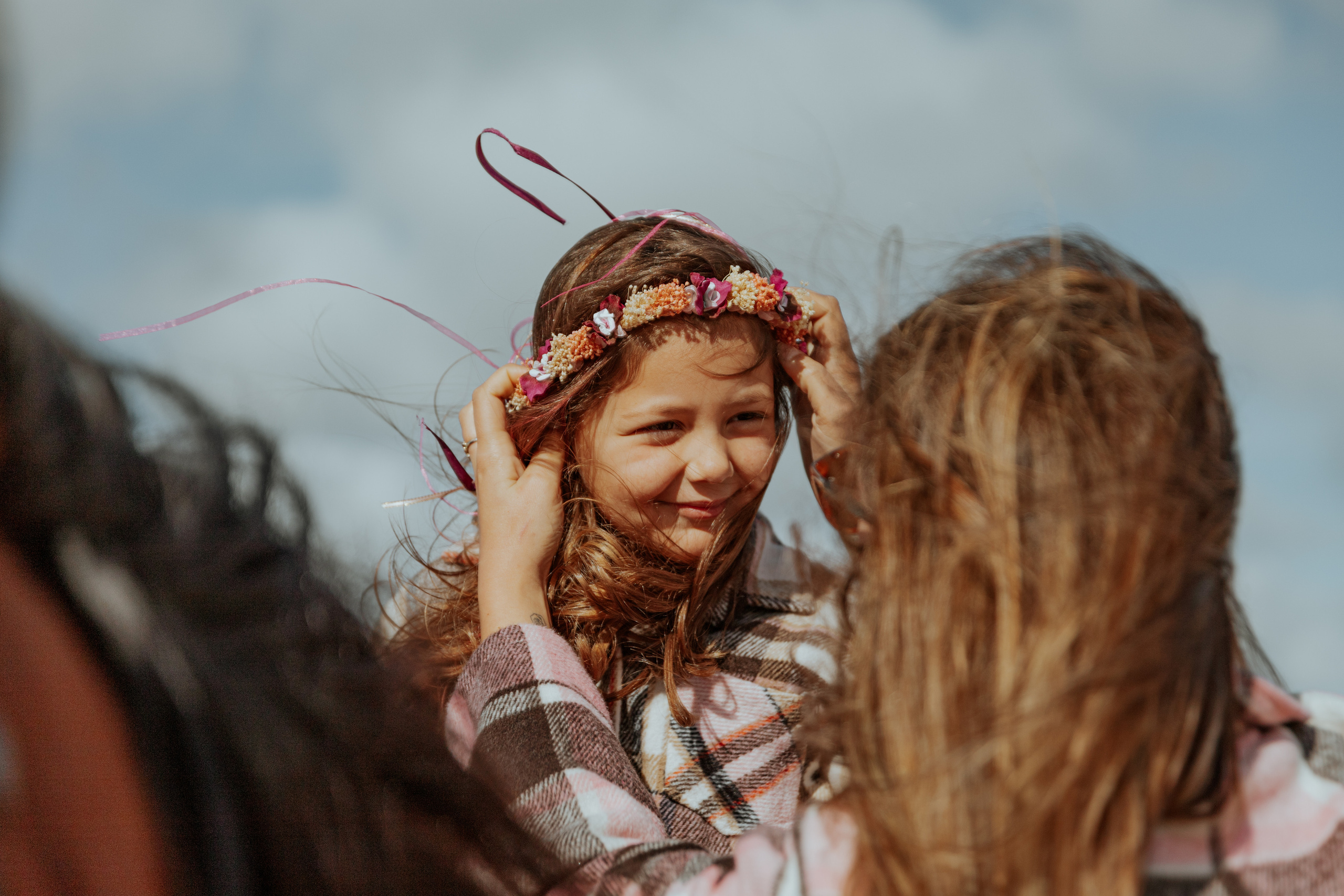 Passeio a cavalo na praia dos Supertubos. Luxury Wedding Photography & Cinematic Films | Portugal & Destination Weddings | Ricardo & Mary Pictures
