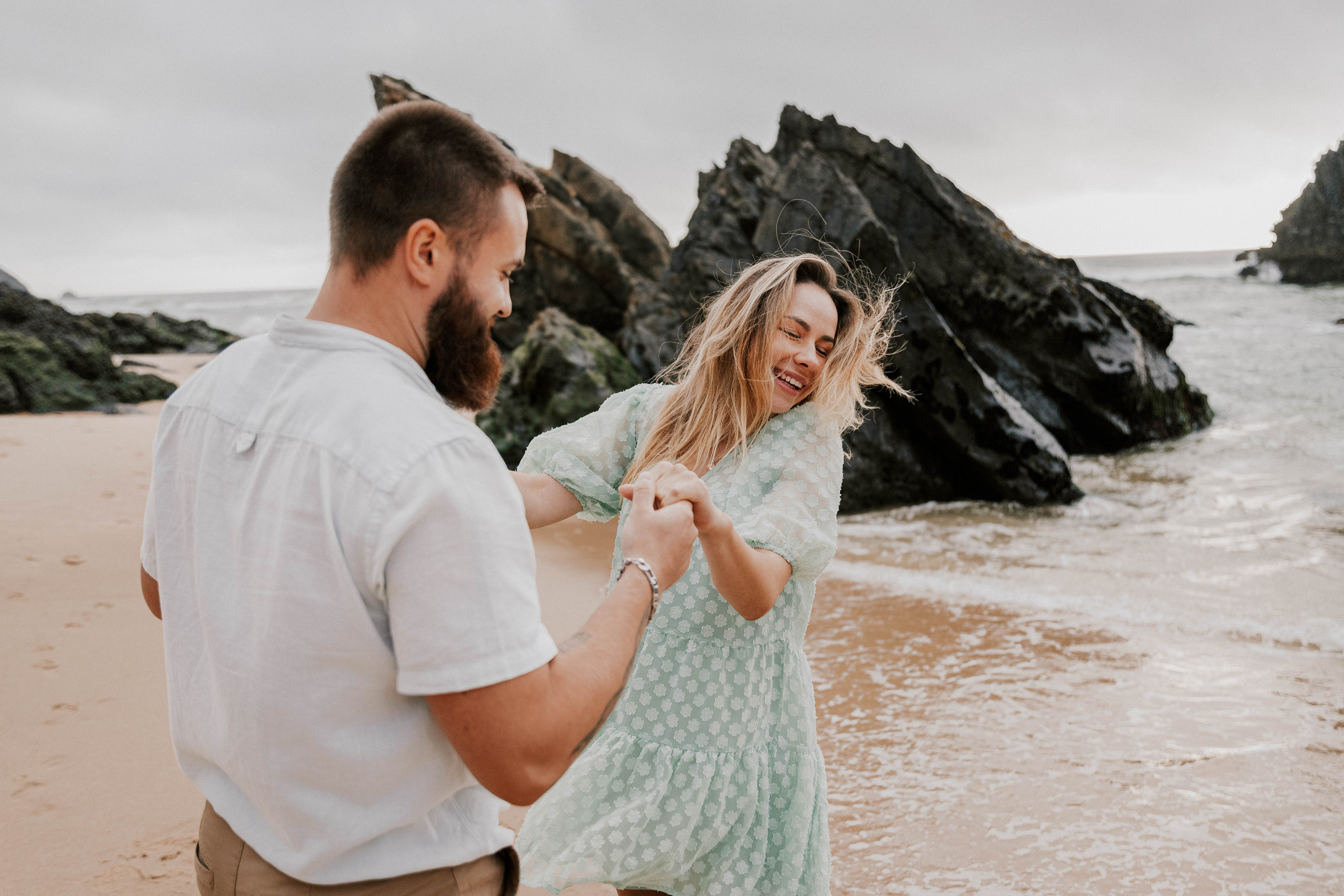 Sessão Maternidade em Praia da Adraga. Luxury Wedding Photography & Cinematic Films | Portugal & Destination Weddings | Ricardo & Mary Pictures