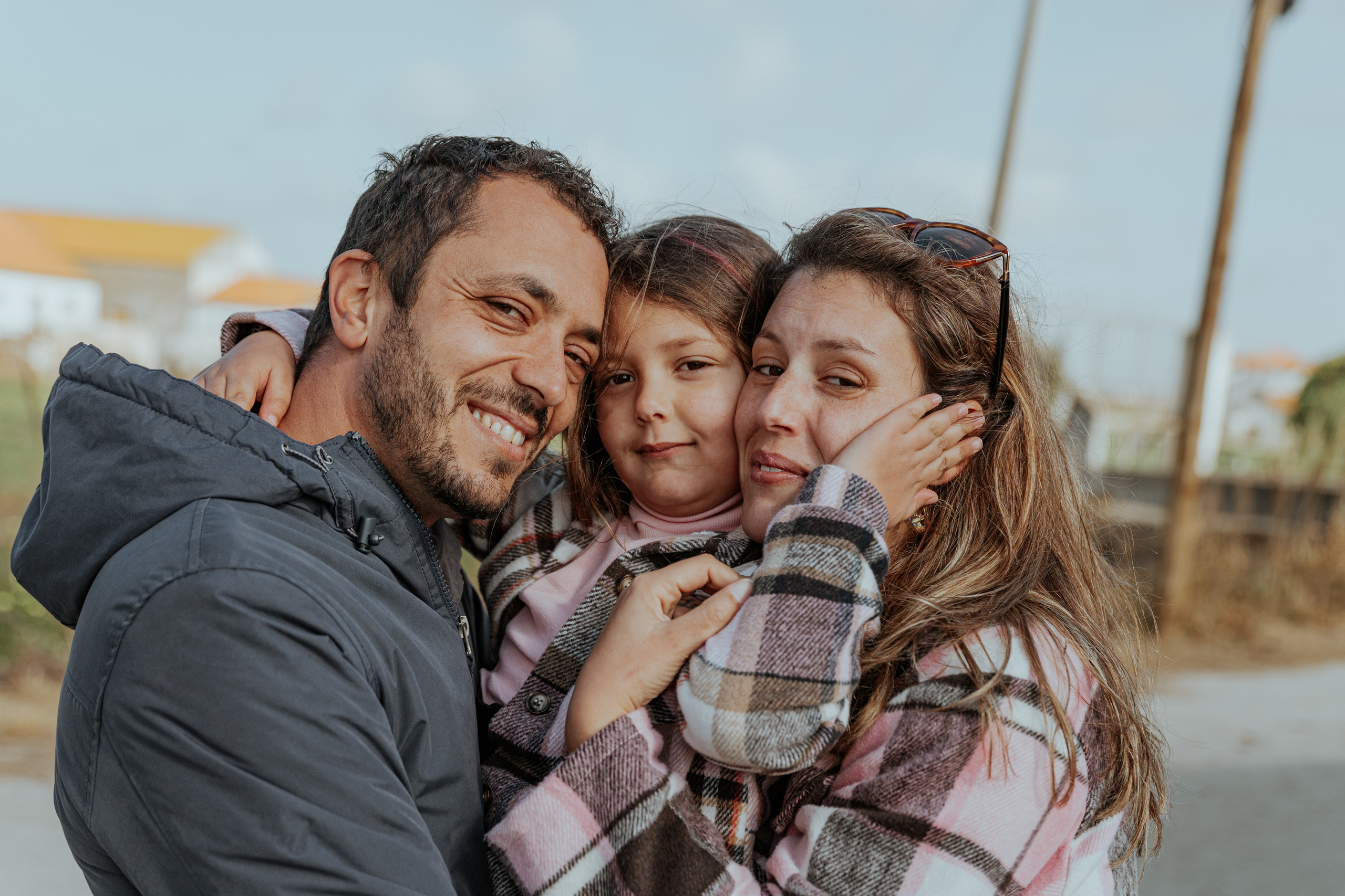 Passeio a cavalo na praia dos Supertubos. Luxury Wedding Photography & Cinematic Films | Portugal & Destination Weddings | Ricardo & Mary Pictures