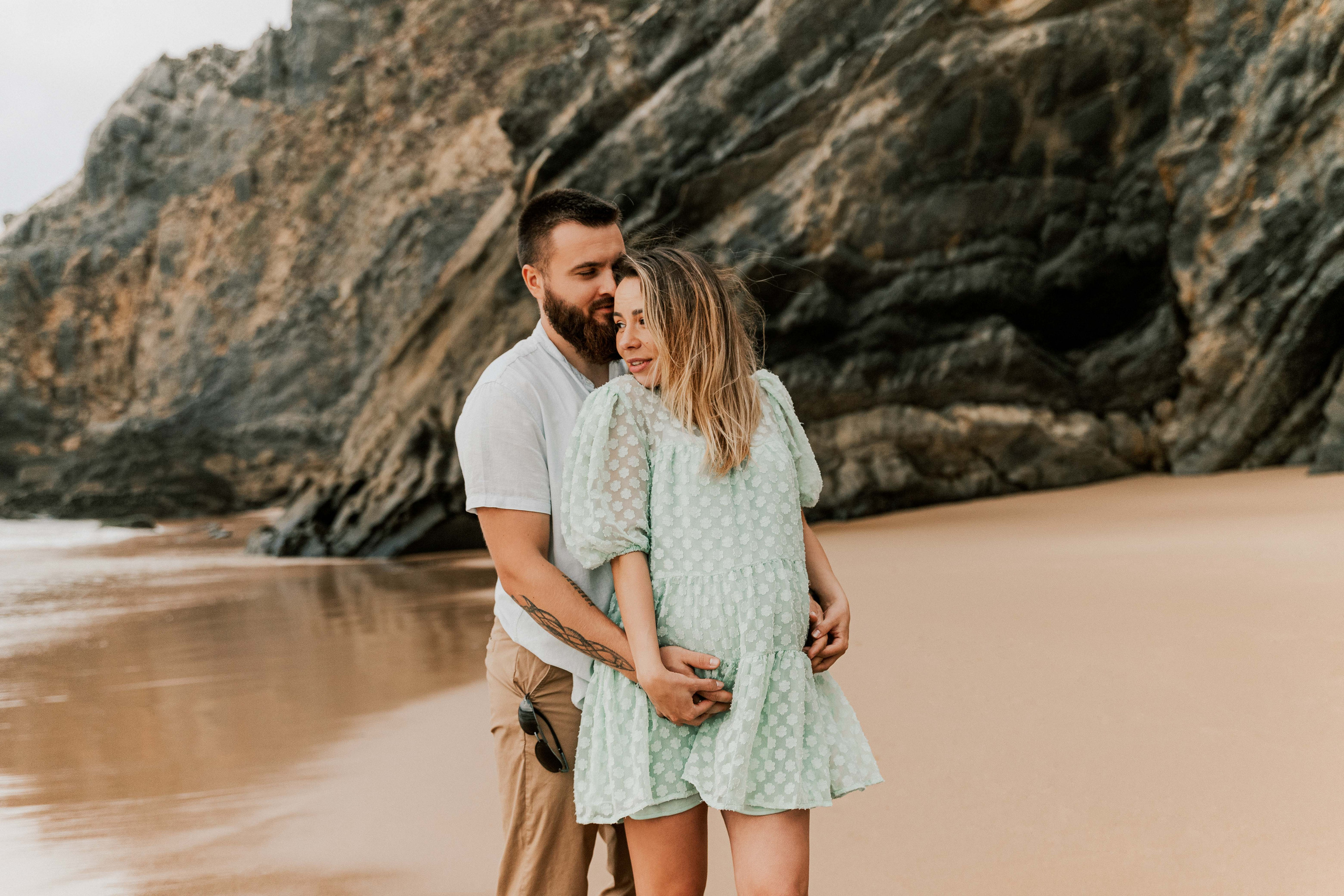 Sessão Maternidade em Praia da Adraga. Luxury Wedding Photography & Cinematic Films | Portugal & Destination Weddings | Ricardo & Mary Pictures