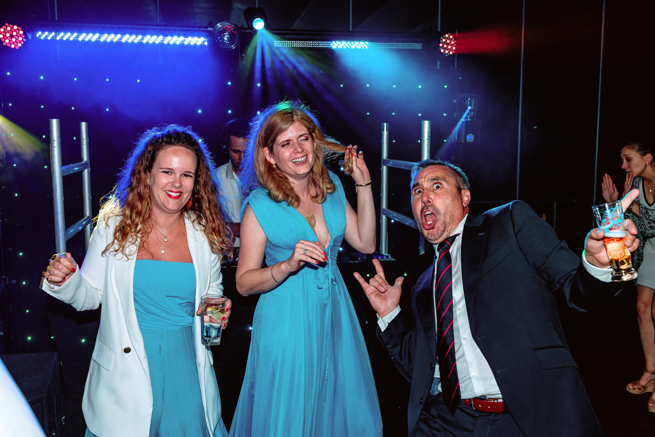 Luxury destination wedding praia del Rey Portugal. Luxury Wedding Photography & Cinematic Films | Portugal & Destination Weddings | Ricardo & Mary Pictures