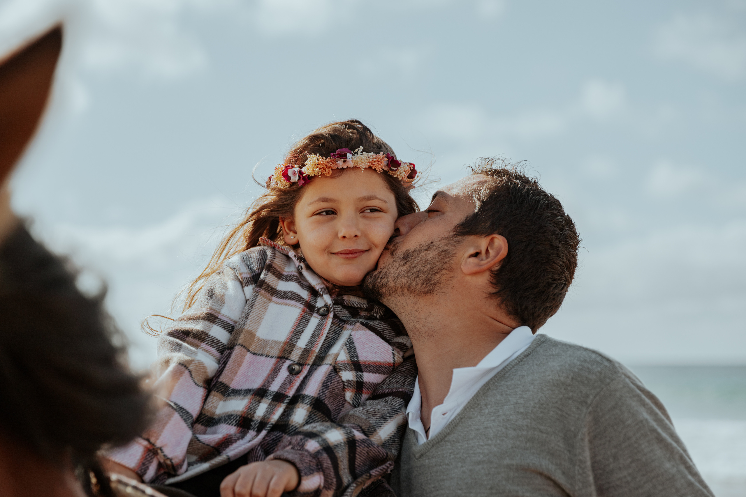 Passeio a cavalo na praia dos Supertubos. Luxury Wedding Photography & Cinematic Films | Portugal & Destination Weddings | Ricardo & Mary Pictures
