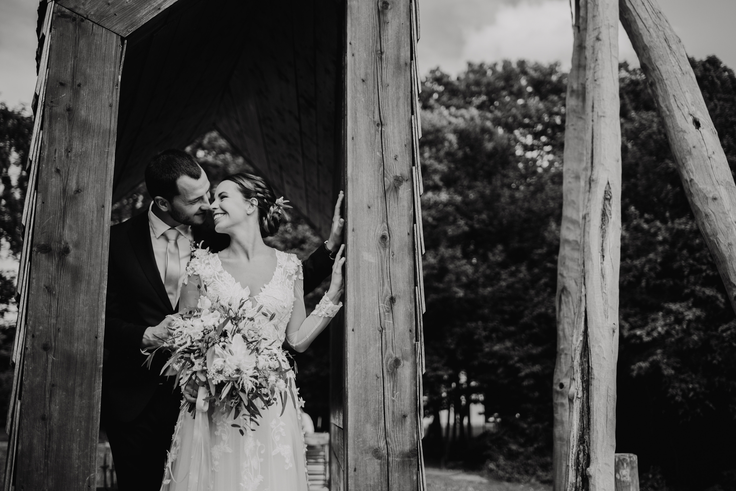 Lifestyle, wedding and family photographer