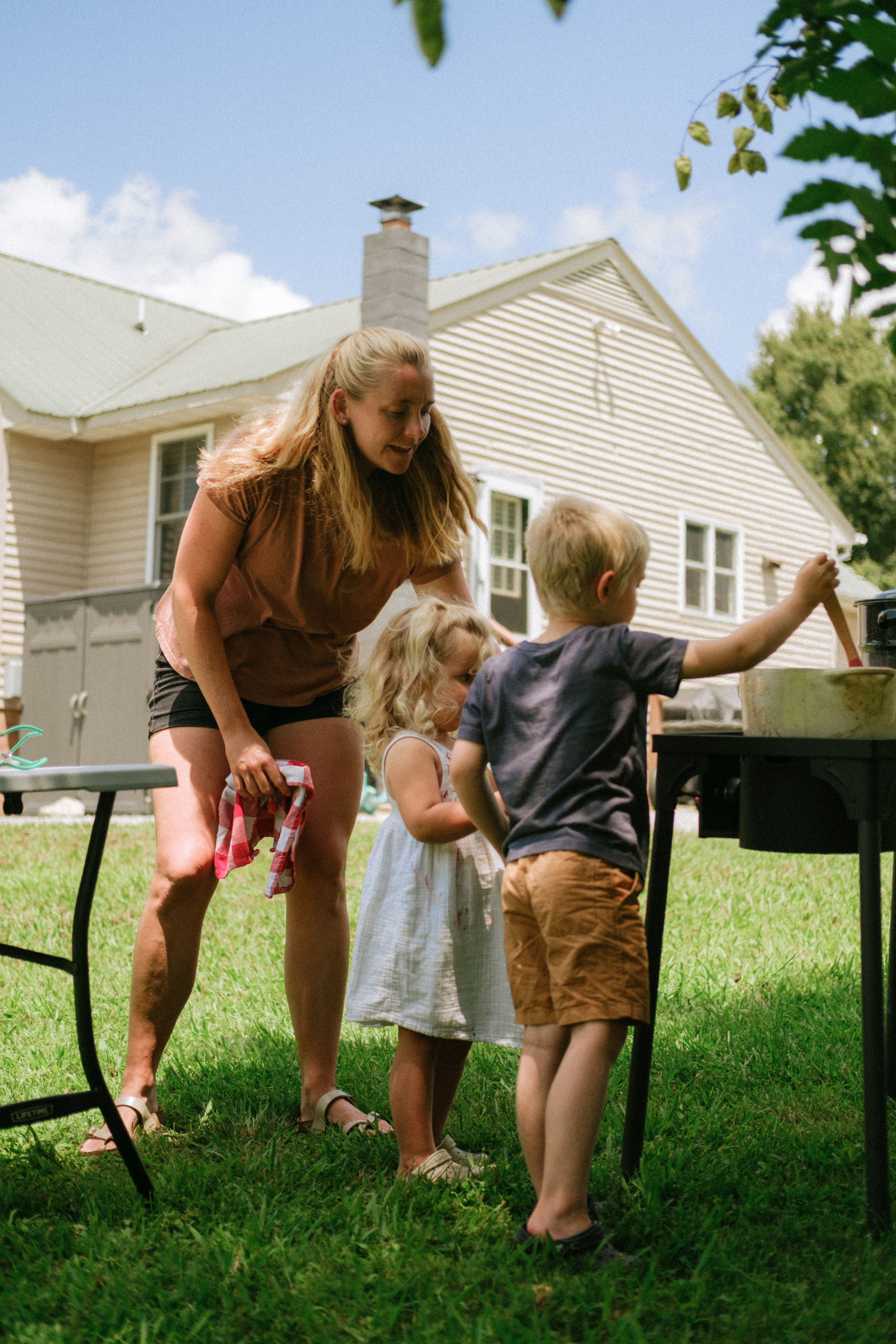 What Is a Family Day Photo Session and Why You Need One. Family Photographer Anna Dobrovolskaia | Richmond, VA