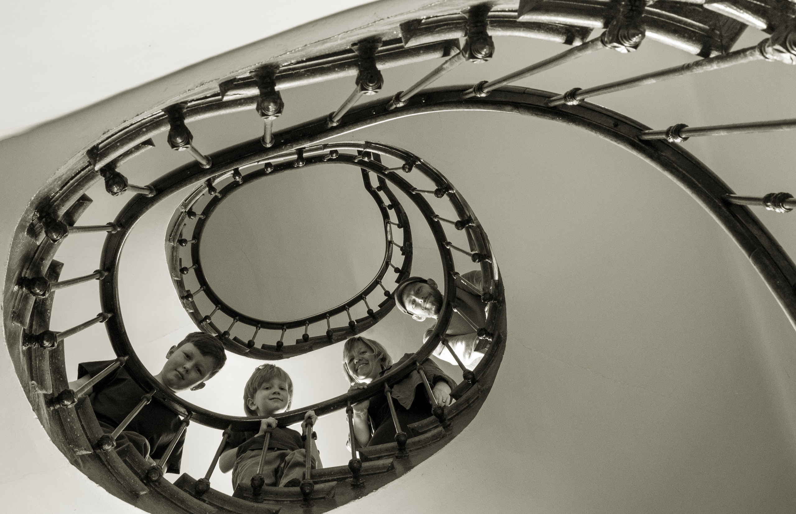 Histoires d’amour, séances photos de famille et de mariage en France