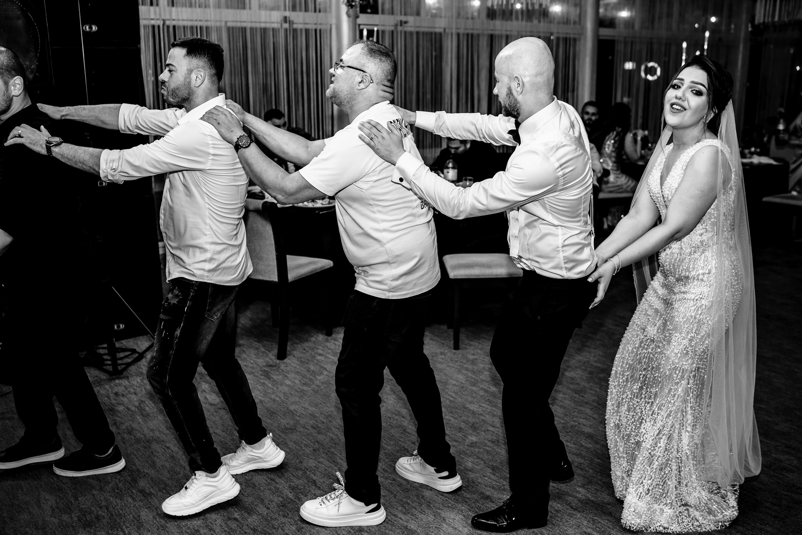 Crina & Cătălin. Acasă