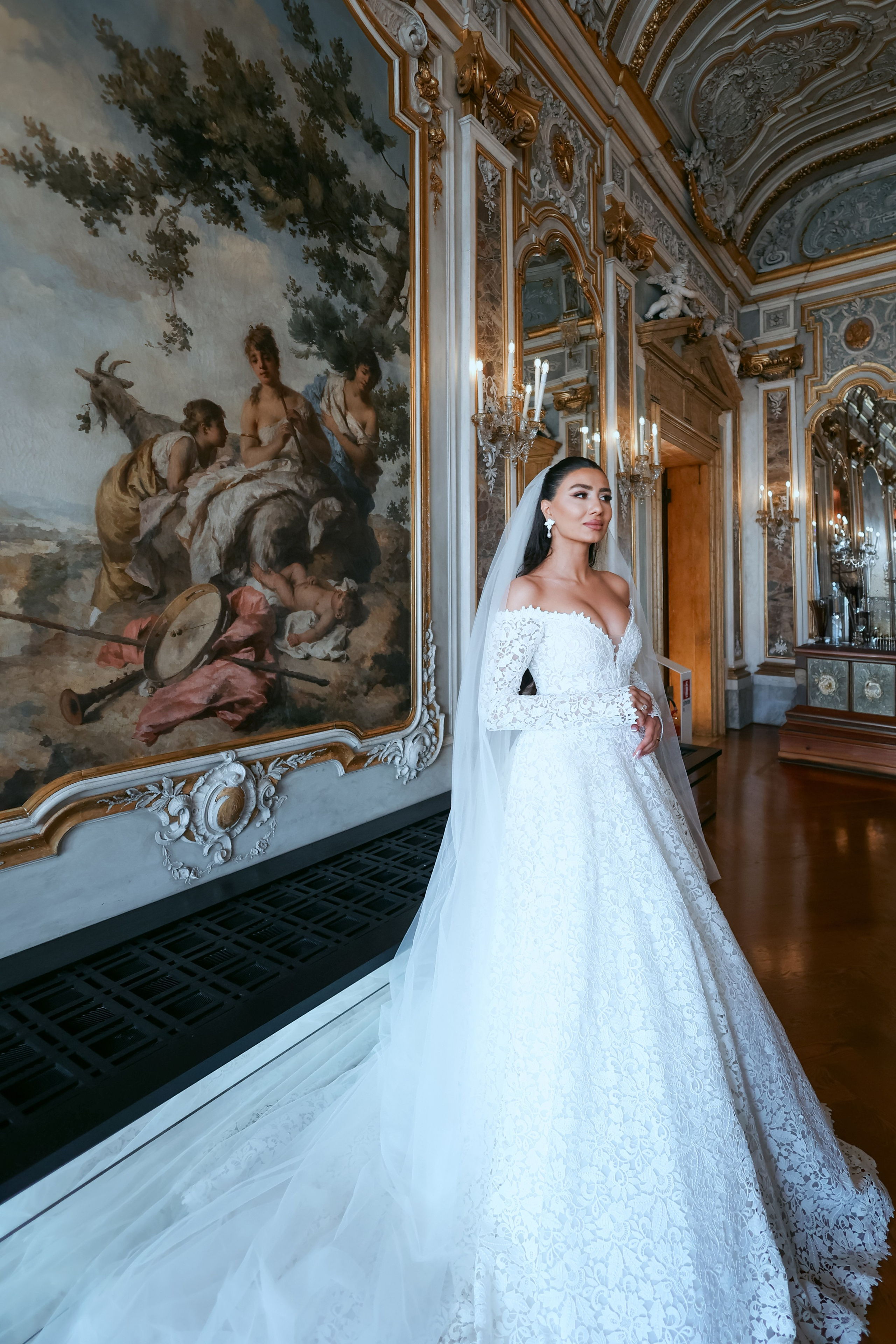 Bride in historic salon at Aman Venice