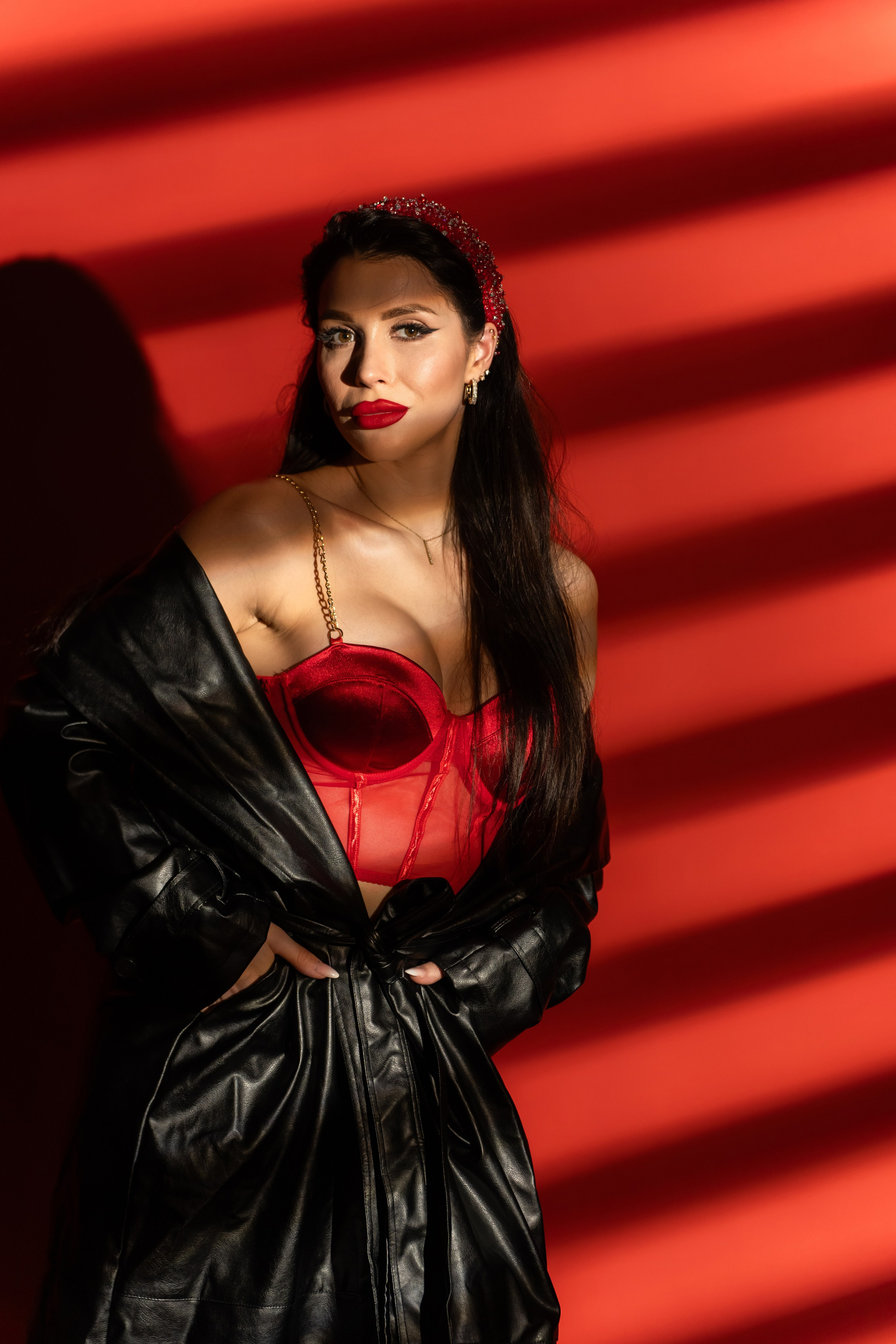 Ladies. Photographer in Paris