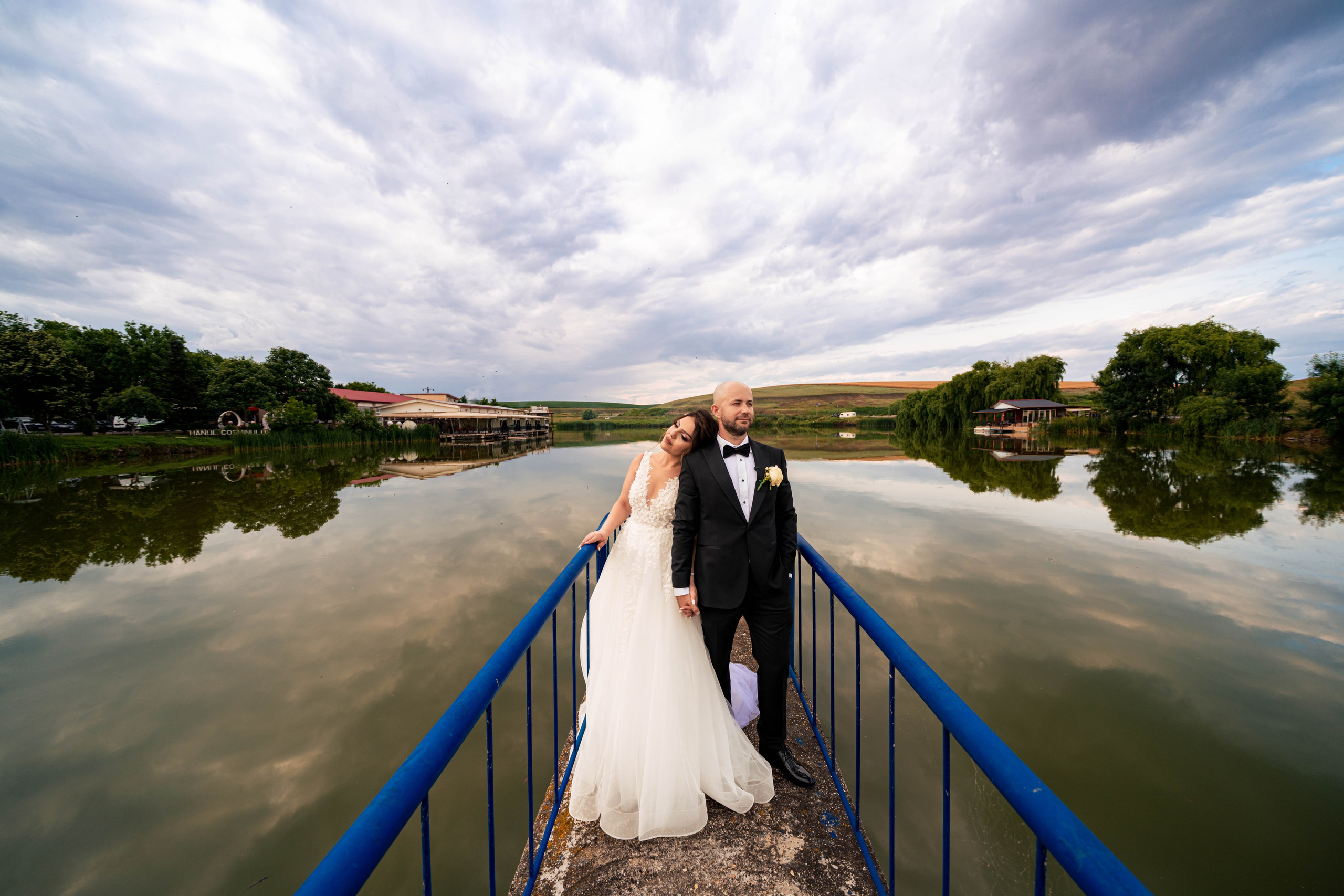 Crina & Cătălin. Acasă