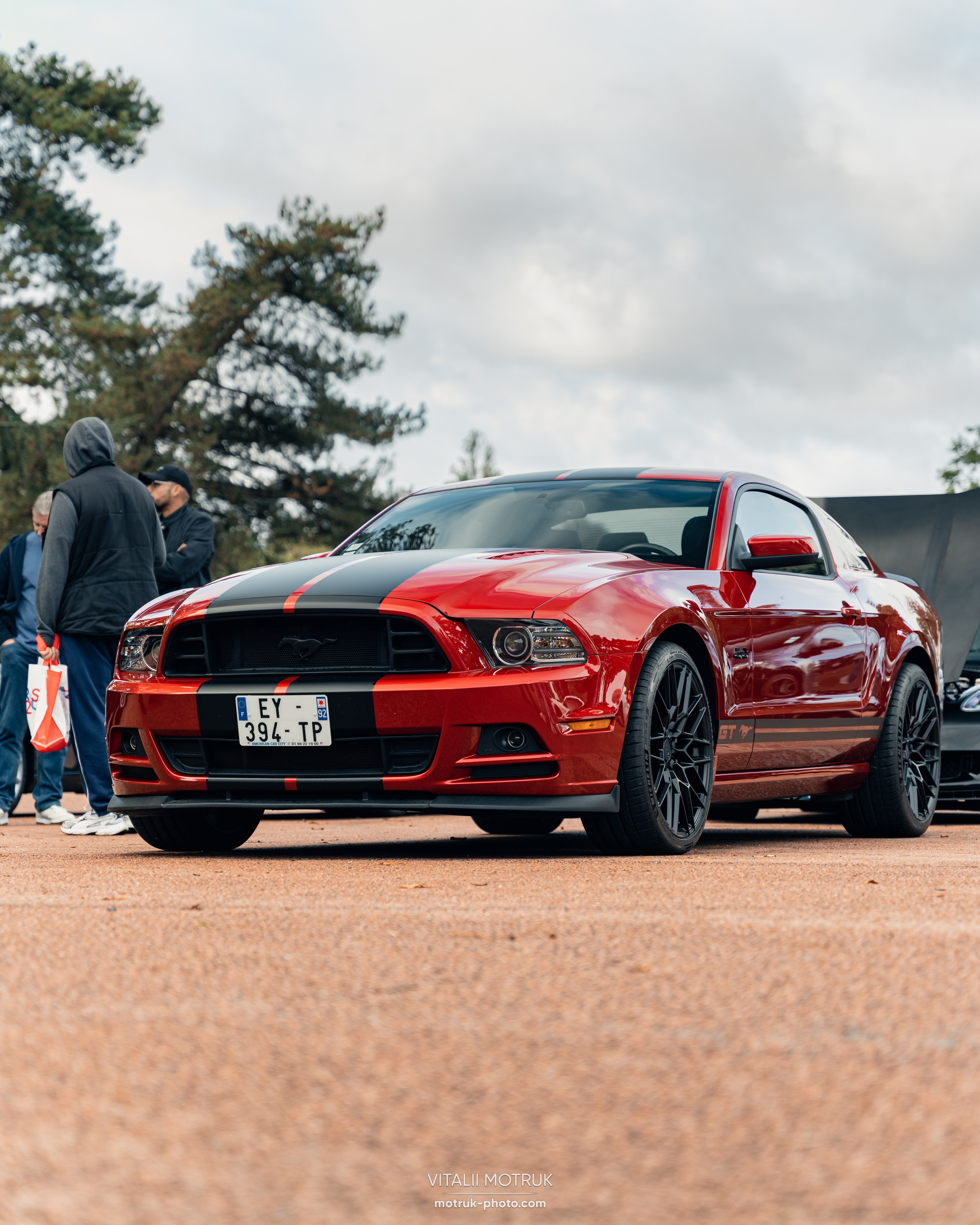Rassemblement a l’Auteuil 22 octobre. Photographe de voitures à Paris — Vitalii Motruk