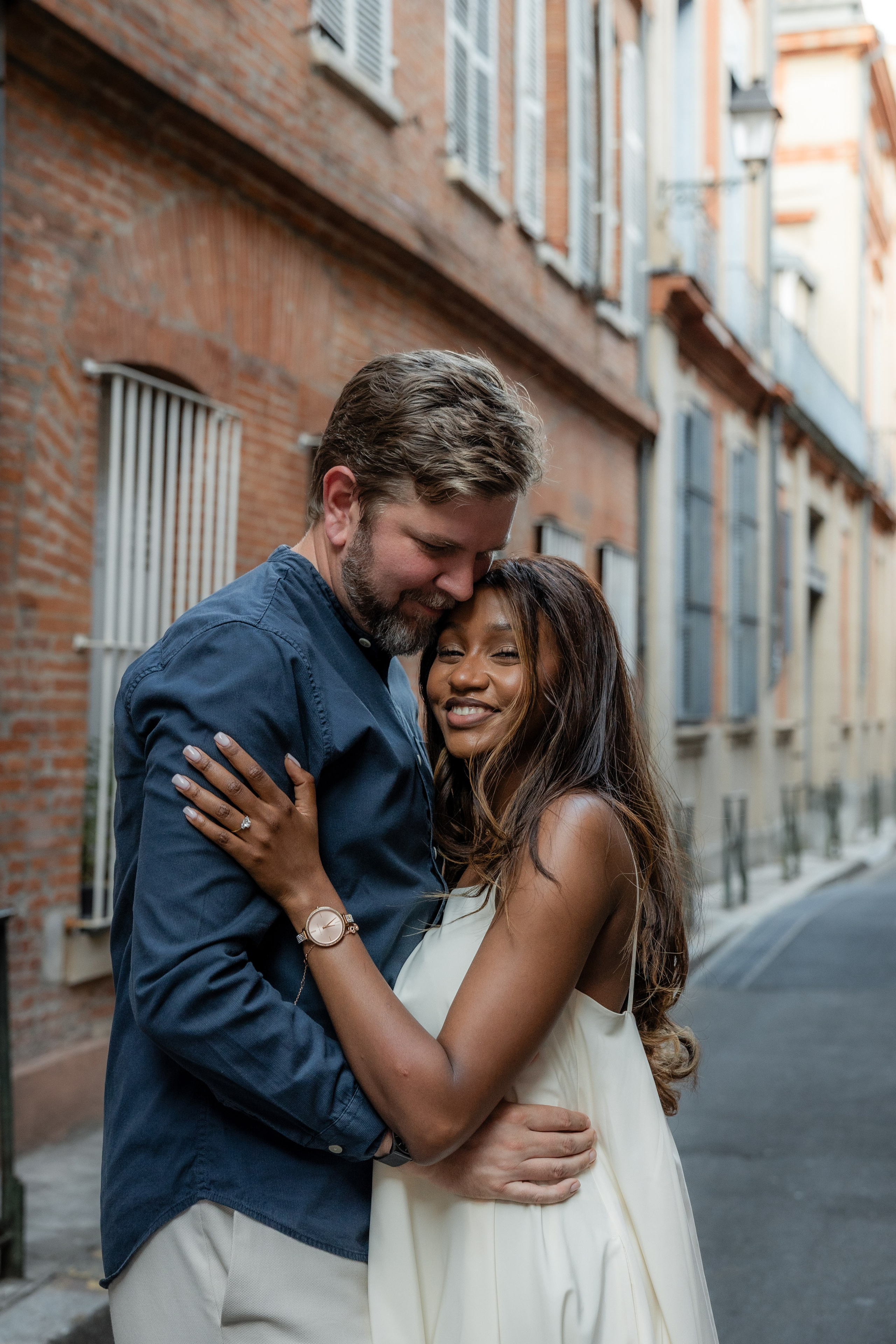 Engagement loves tory photoshoot in Toulouse. Anah & Andrew. Eugenie Smirnova — wedding, corporate and lifestyle photographer in Toulouse and Southwest France
