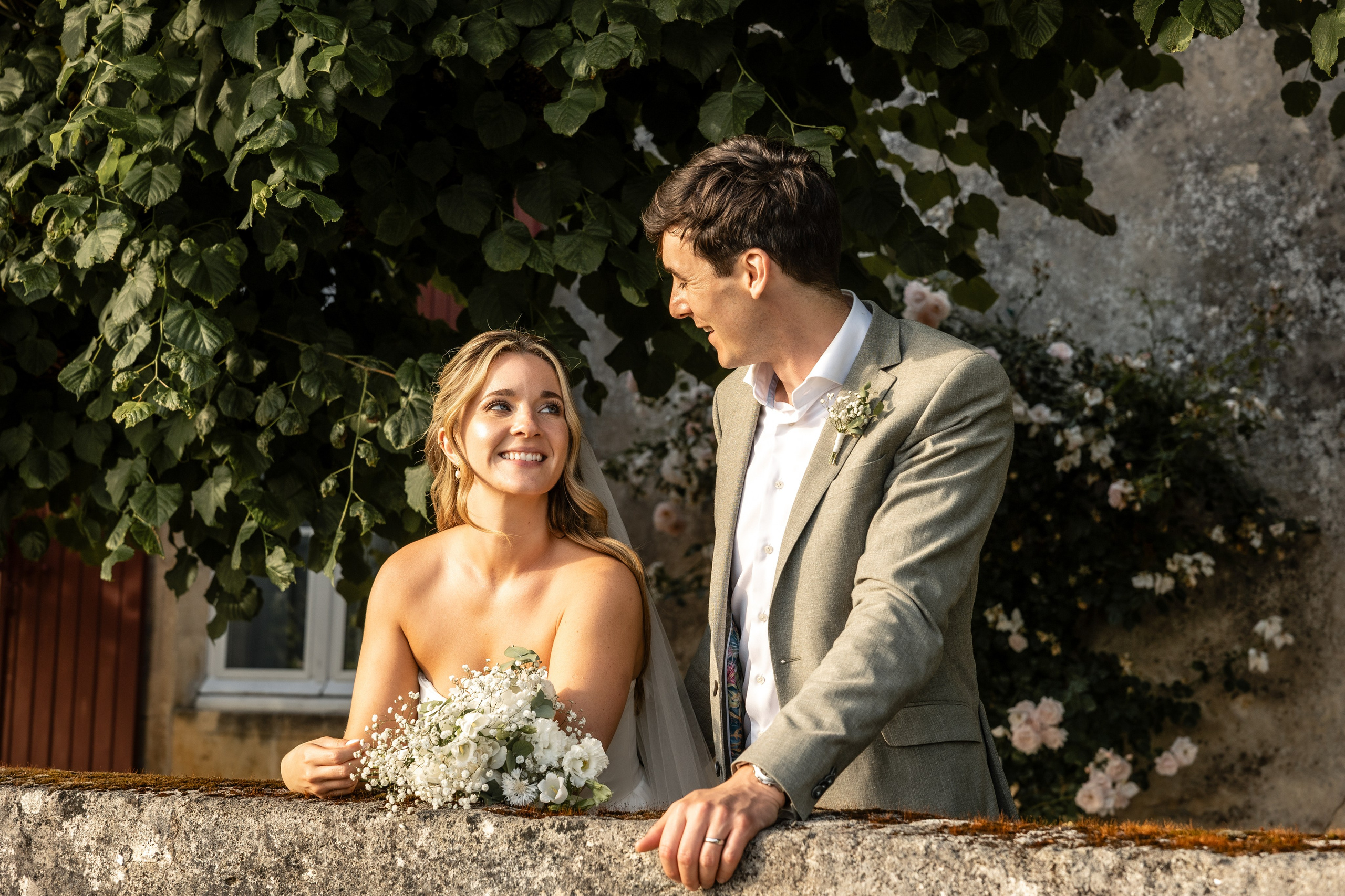 Sarah & Sean — a fairytale wedding at Château Sentout. Eugenie Smirnova — wedding, corporate and lifestyle photographer in Toulouse and Southwest France