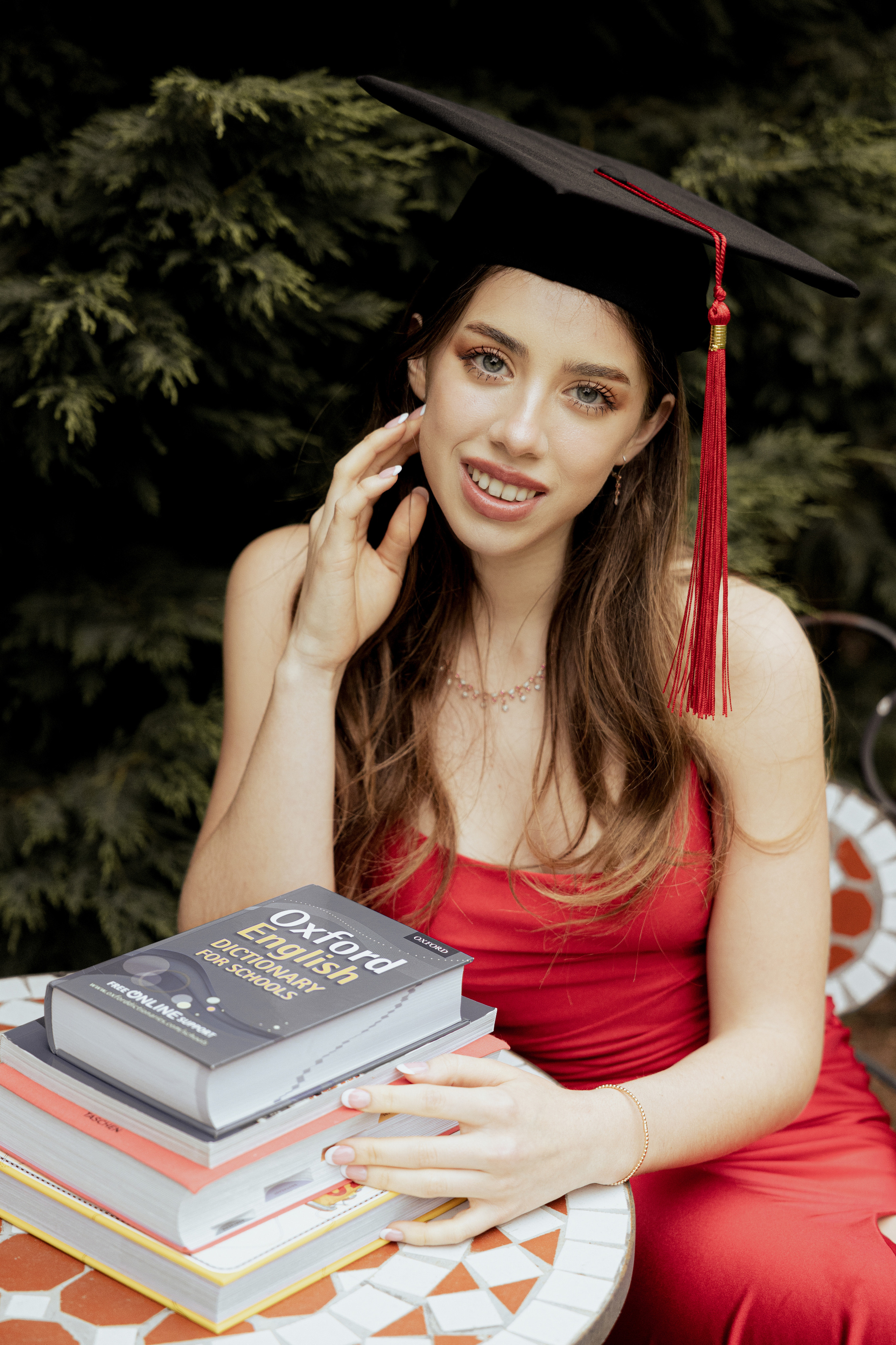 Graduation photo session in Toulouse. Eugenie Smirnova — wedding, corporate and lifestyle photographer in Toulouse and Southwest France