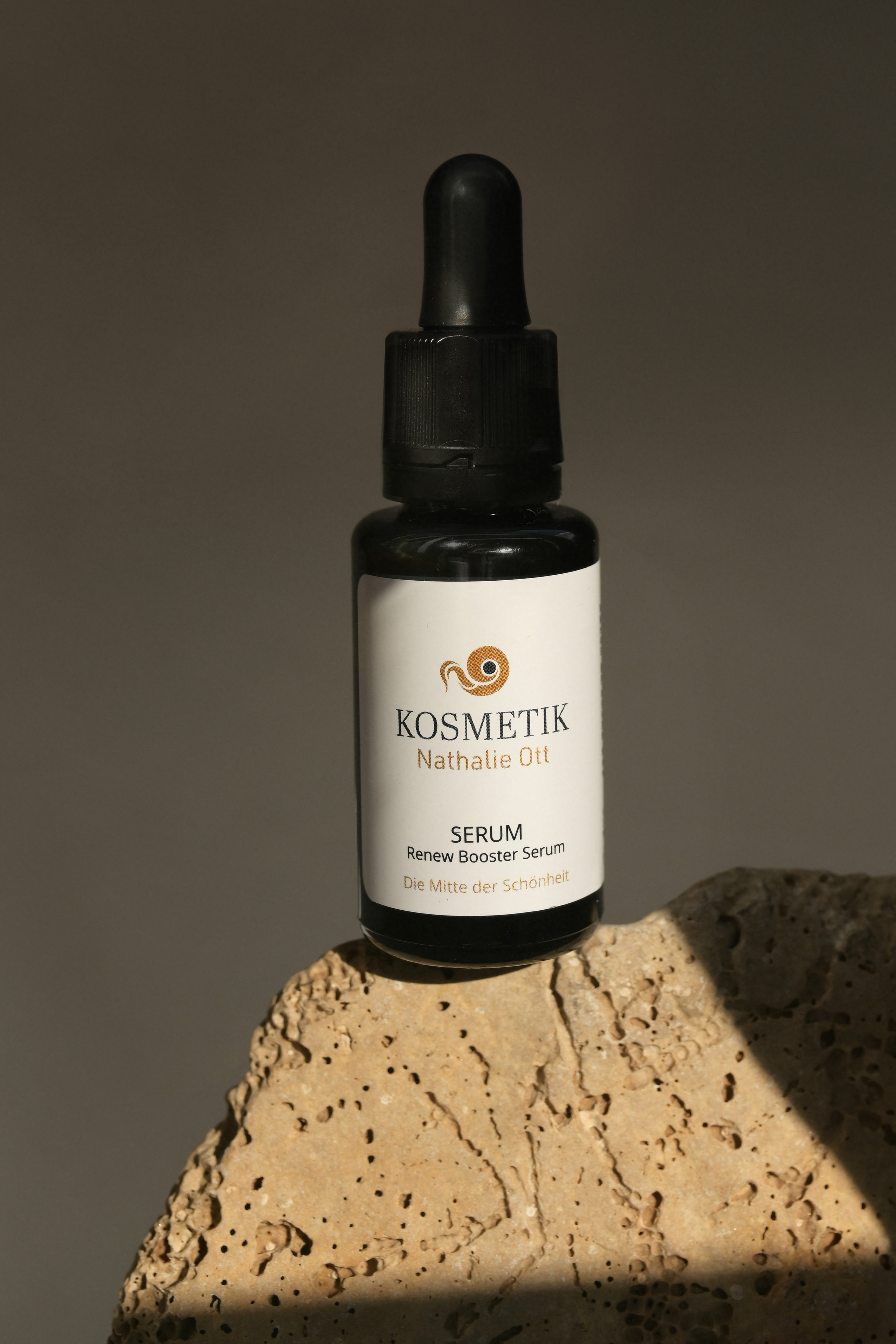 Business Fotografie, Businessfotografie, Business , Produktfotografie, Produkt, Content Fotografie, Fotograf Frankfurt am Main, Hanau, Gelnhausen, Aschaffenburg, Fotografin, Fotografie, Portfolio, Business Auftreten, Social Media, Profilbild, Statusbild, Bild, Foto, Fotoshooting, Gelnhausen, Werbefotografie, Objektfotografie, Gegenstandsfotografie, Produktbilder, Marketing-Spezialist, Werbung, Produktfilme, Produktvisualisierung, professionelle Produktfotos, Studio.