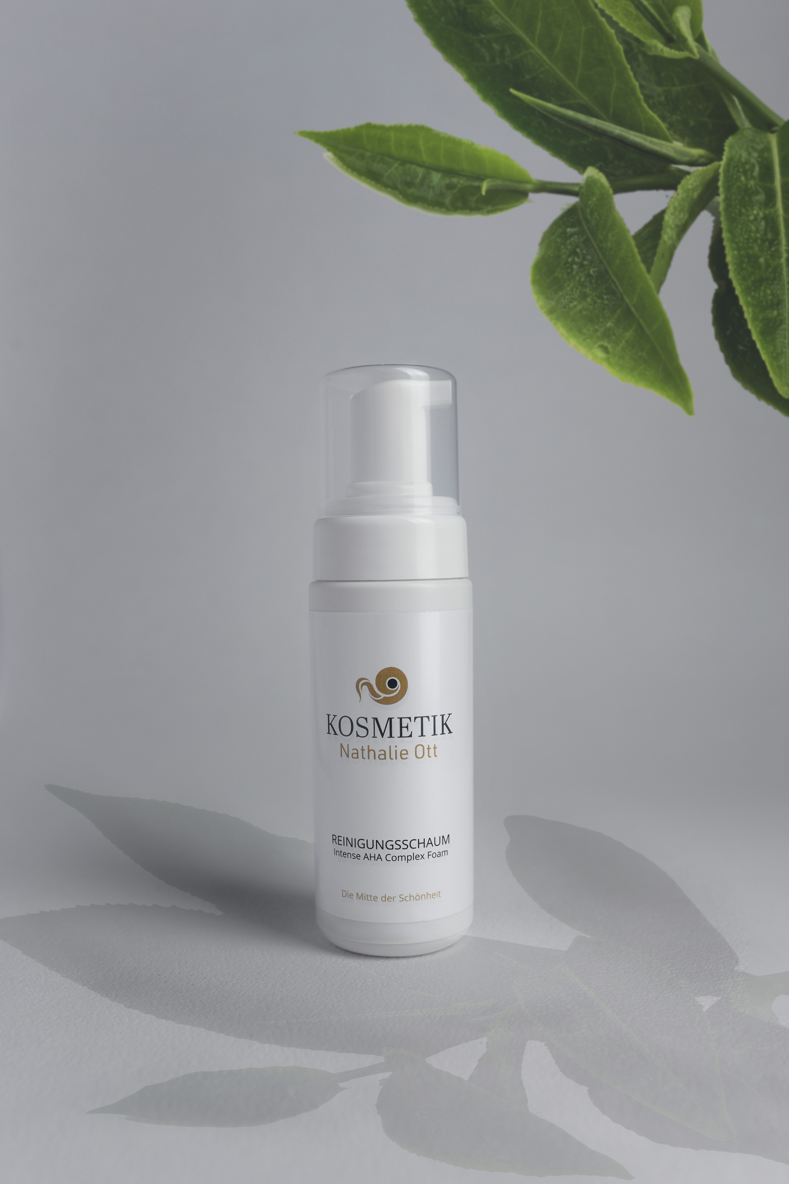 Business Fotografie, Businessfotografie, Business , Produktfotografie, Produkt, Content Fotografie, Fotograf Frankfurt am Main, Hanau, Gelnhausen, Aschaffenburg, Fotografin, Fotografie, Portfolio, Business Auftreten, Social Media, Profilbild, Statusbild, Bild, Foto, Fotoshooting, Gelnhausen, Werbefotografie, Objektfotografie, Gegenstandsfotografie, Produktbilder, Marketing-Spezialist, Werbung, Produktfilme, Produktvisualisierung, professionelle Produktfotos, Studio.