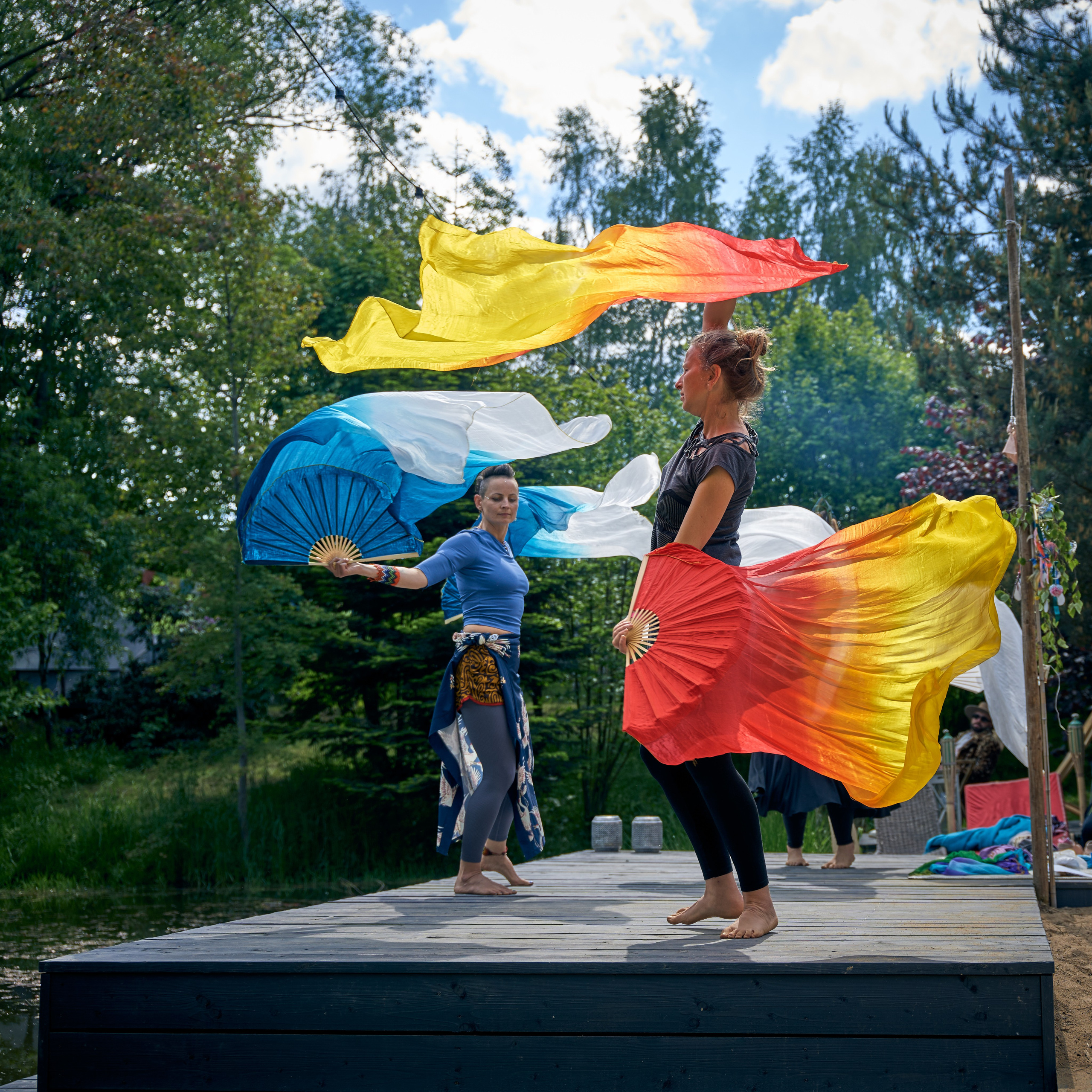 „Wachlarze na Plaży” - warsztat Nadii Szypiłow na Mikrofestiwalu „2uRodziny Turkusowej Wyspy”. Andriej Szypilow — Photography & Videography