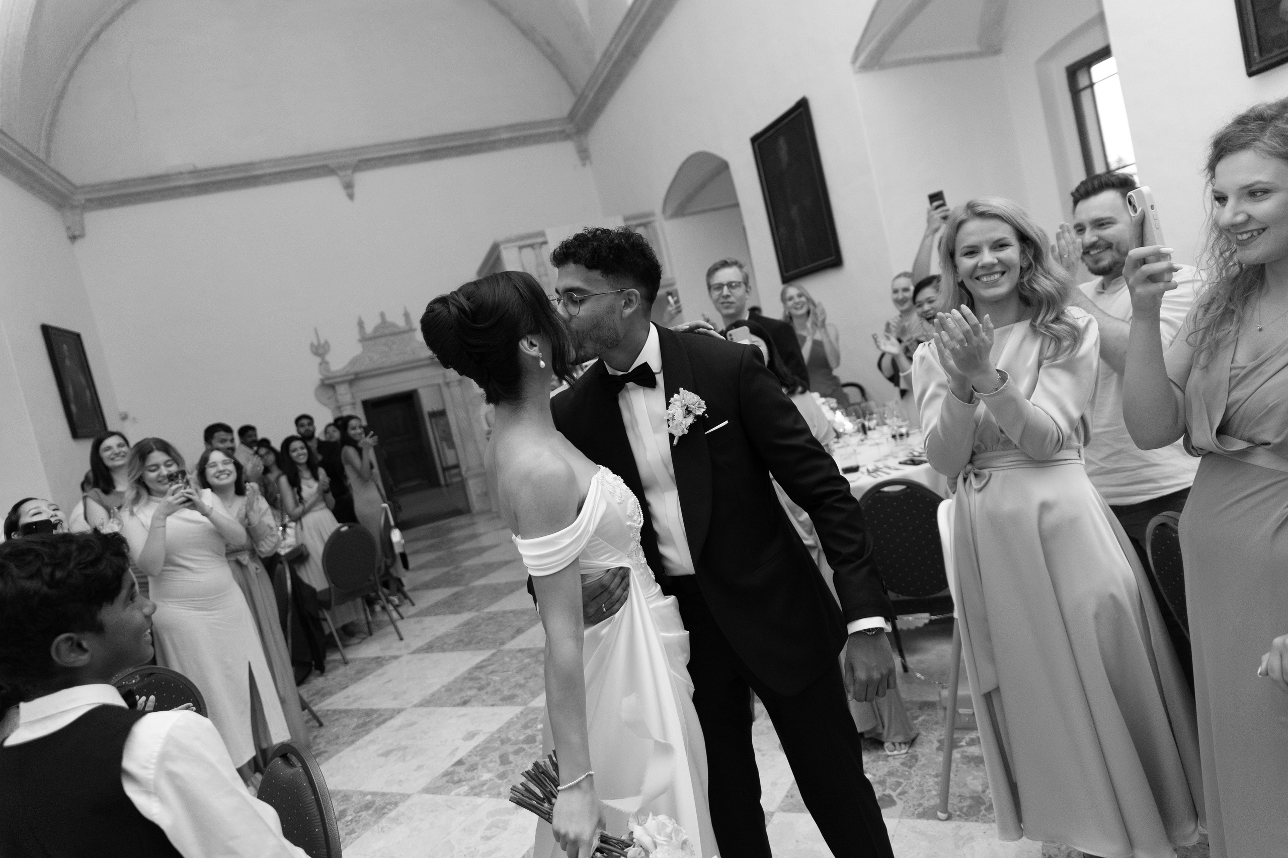 Elegant Castle Wedding in Austria | Alwin & Ruth’s Fairytale Celebration. Wedding photographer and videographer based in Timisoara, Romania