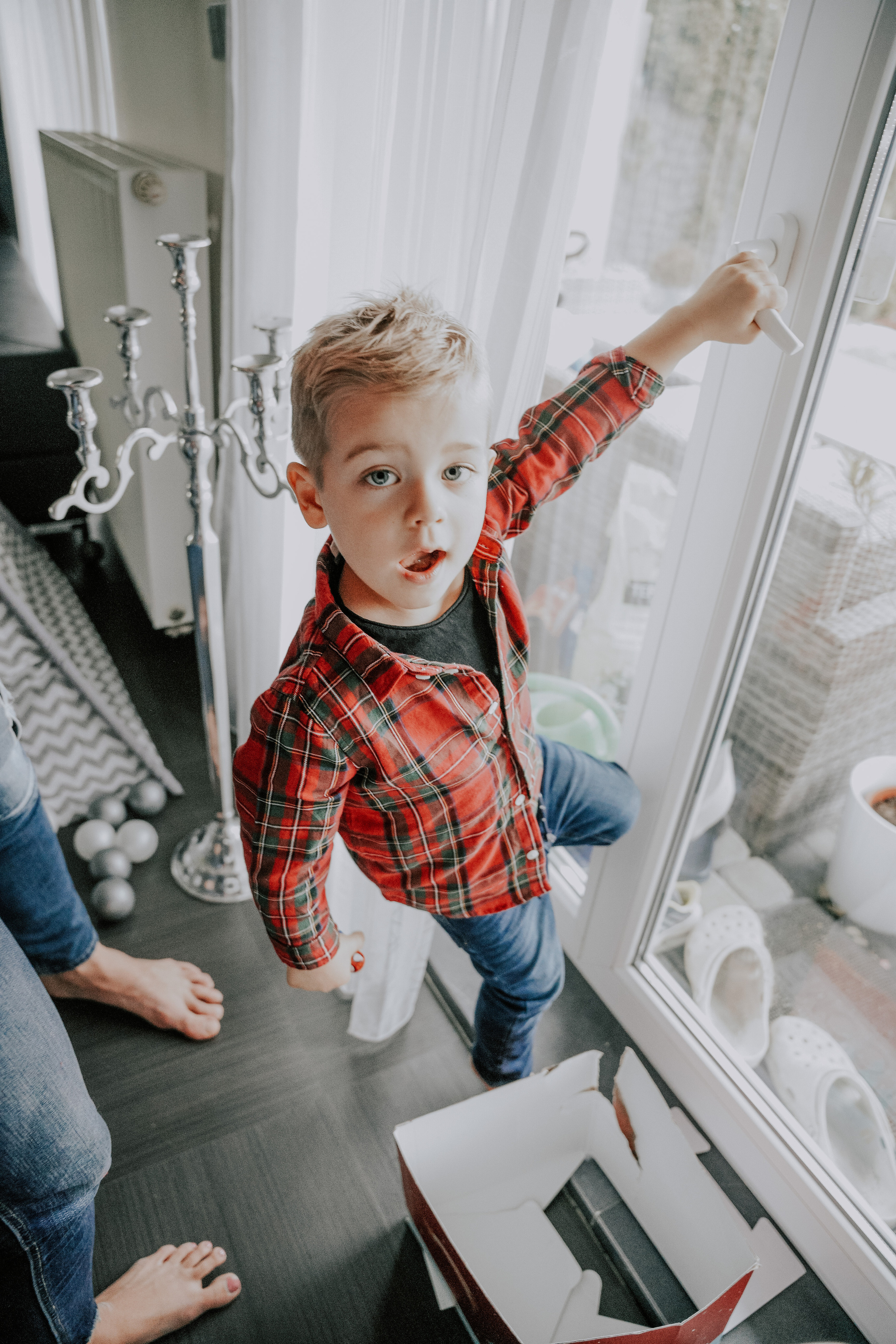 Christmas Family home photoshoot. Семейный фотограф Плзень Анита Дергачева