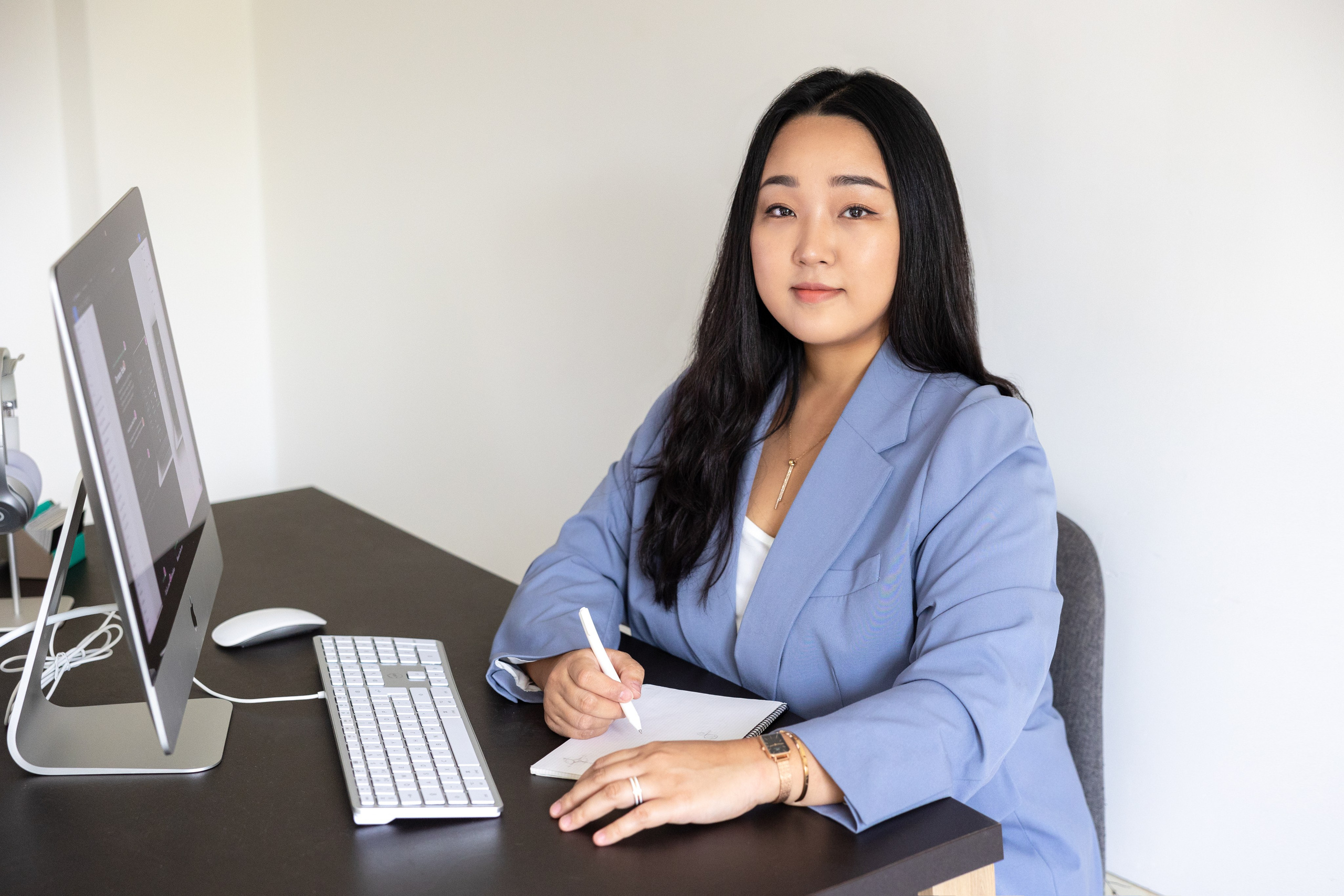 Personal brand photoshoot for Eve in Plaisans-du-Touche. Евгения Смирнова — фотограф в Тулузе и юго-западной Франции