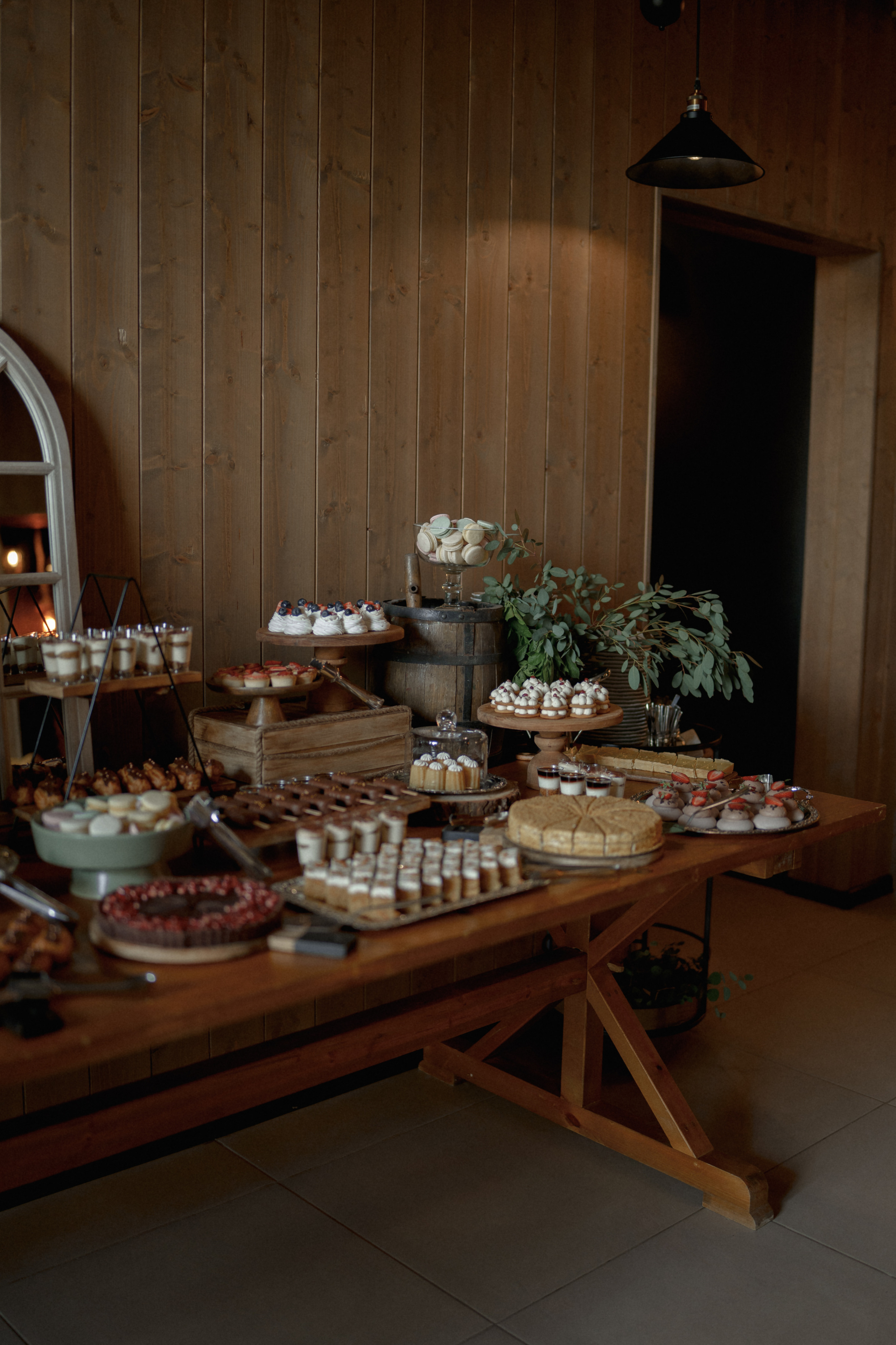 Wedding at Province 1965 Barn in Timisoara. Wedding photographer and videographer based in Timisoara, Romania