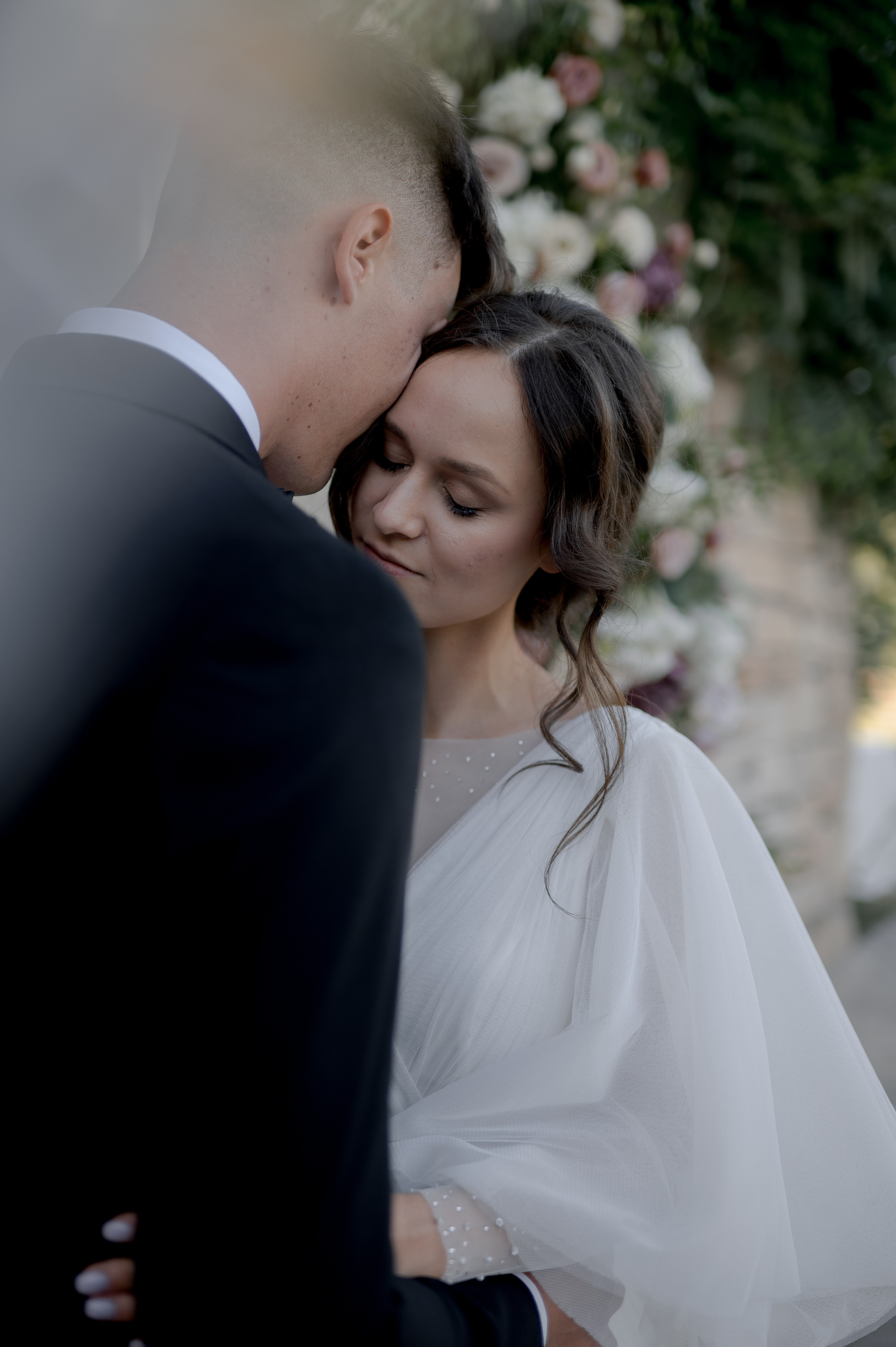 Austria wedding at Schloss Eckartsau. Photography and film. Wedding photographer and videographer based in Timisoara, Romania