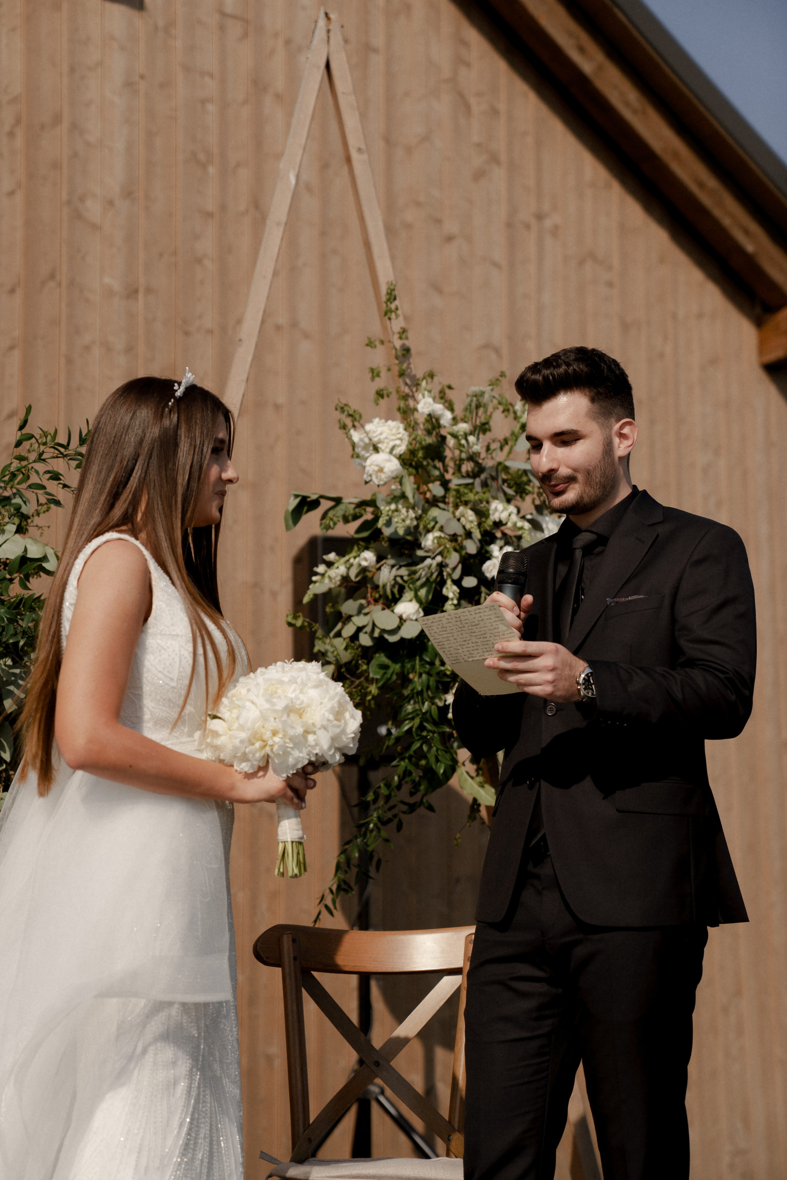 Wedding at Province 1965 Barn in Timisoara. Wedding photographer and videographer based in Timisoara, Romania