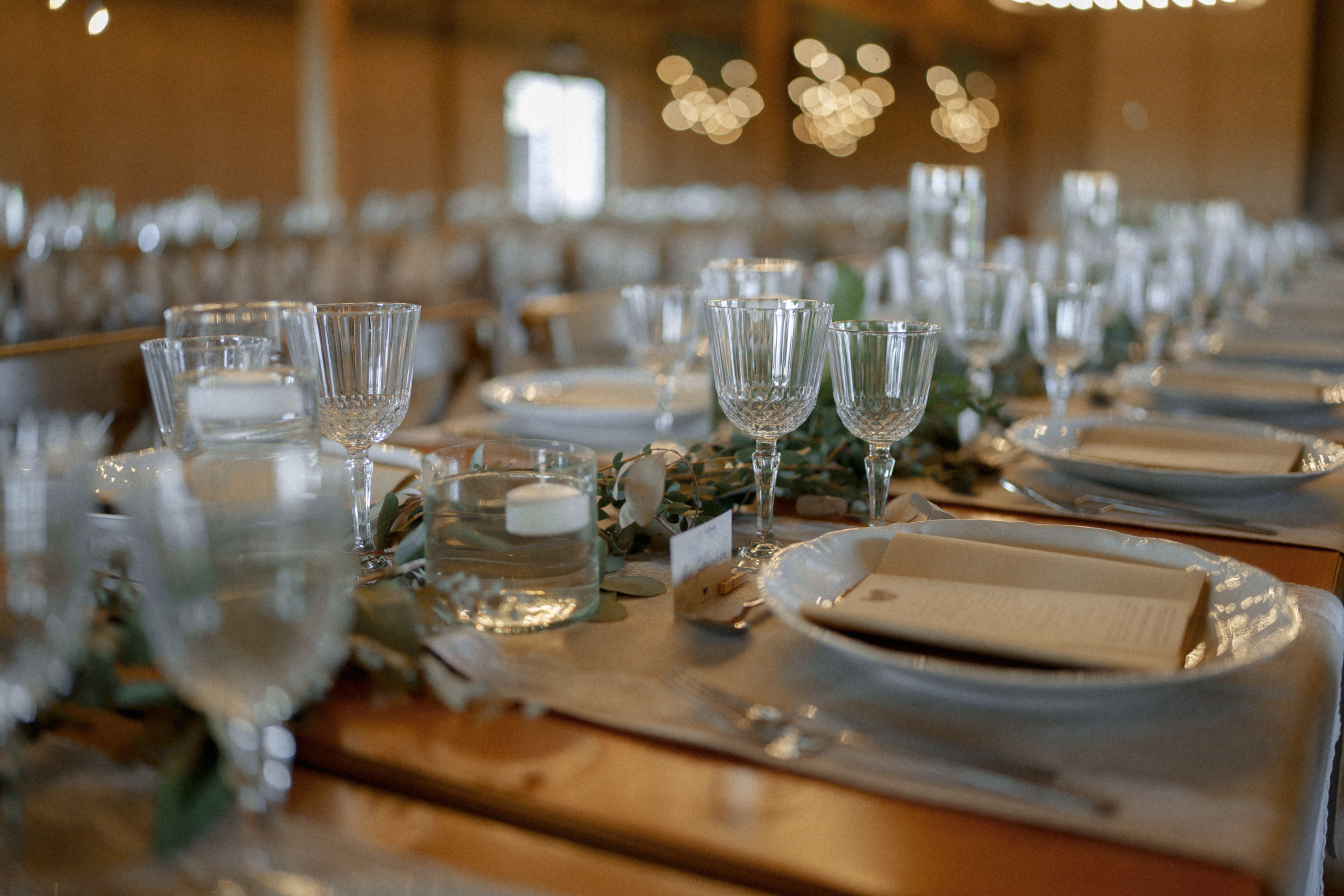 Wedding at Province 1965 Barn in Timisoara. Wedding photographer and videographer based in Timisoara, Romania