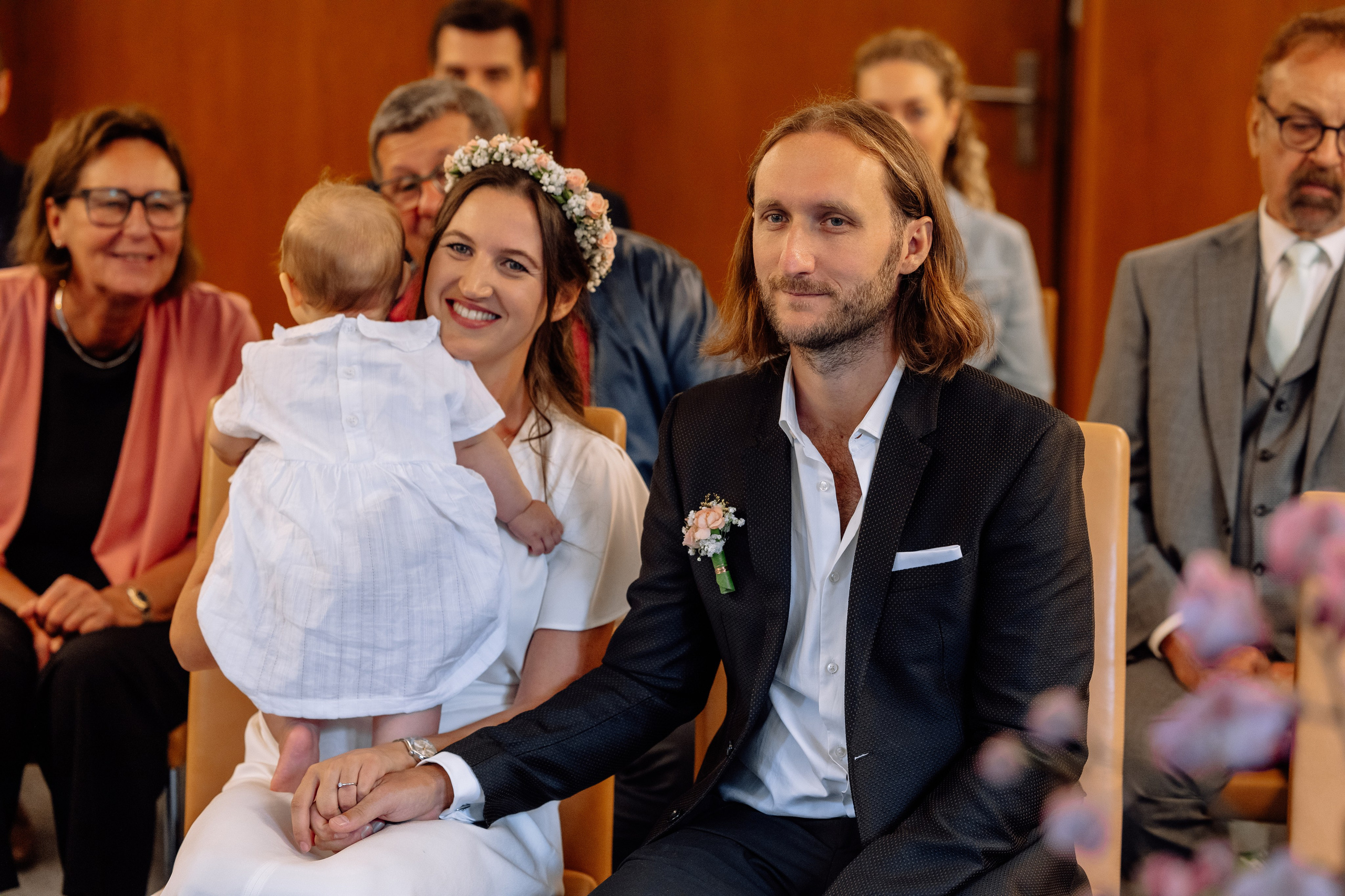 Kleine Familienhochzeit im Standesamt Mandlstrasse 14. Hochzeitsfotograf München Taufe Familienfotograf Tanja Mauke