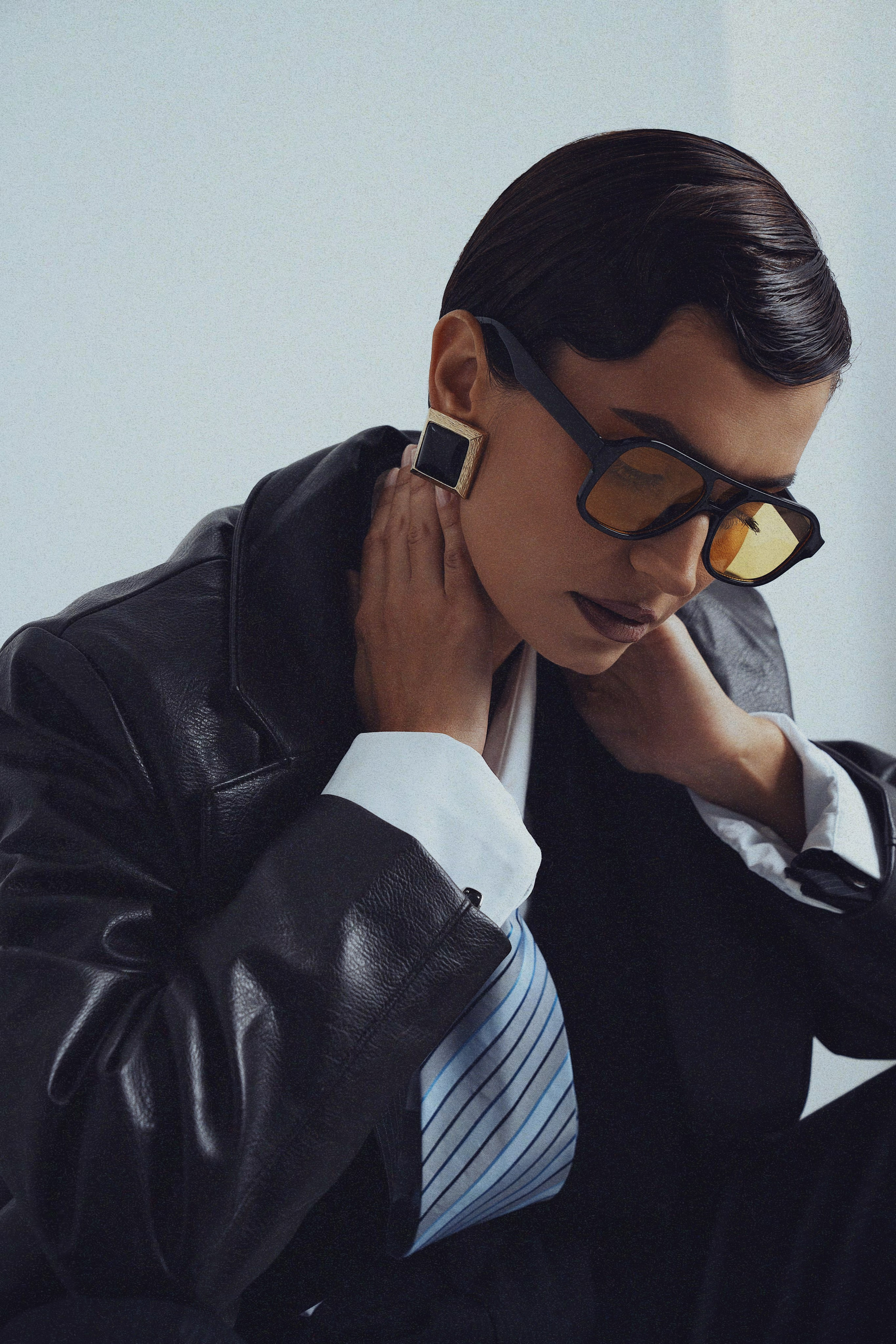 Professioneller Studiofotograf in München – Fotos, Content Creation, Shooting für jeden Anlass. Fotostudio Aesthetic Space in München. Fotostudio mieten ab 1 Stunde